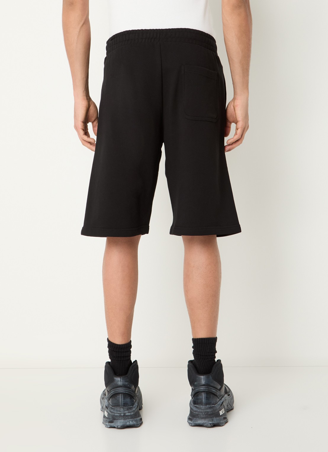 Diesel P-Crow loose fit korte joggingbroek met logoborduring - achterkant 4 zwart