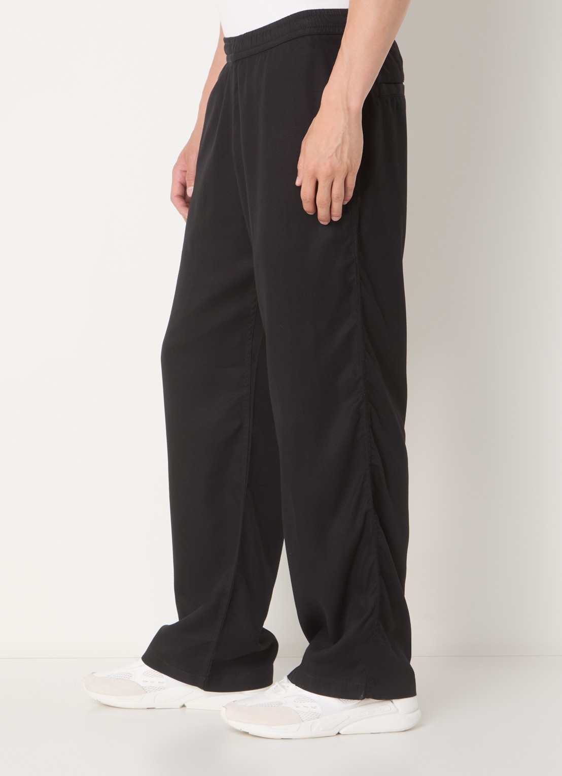 Diesel P-DREYER-C loose fit broek  met steekzakken - detail 3 zwart