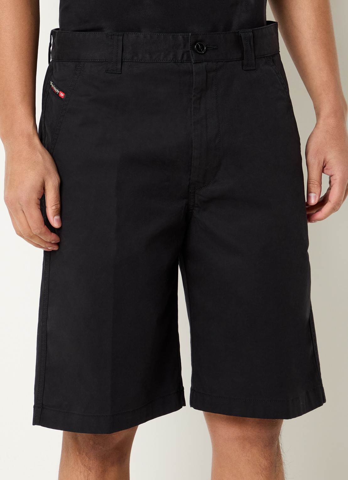 Diesel P-Hant-Chino-Short-Epch loose fit korte chino met steekzakken - detail 2 zwart