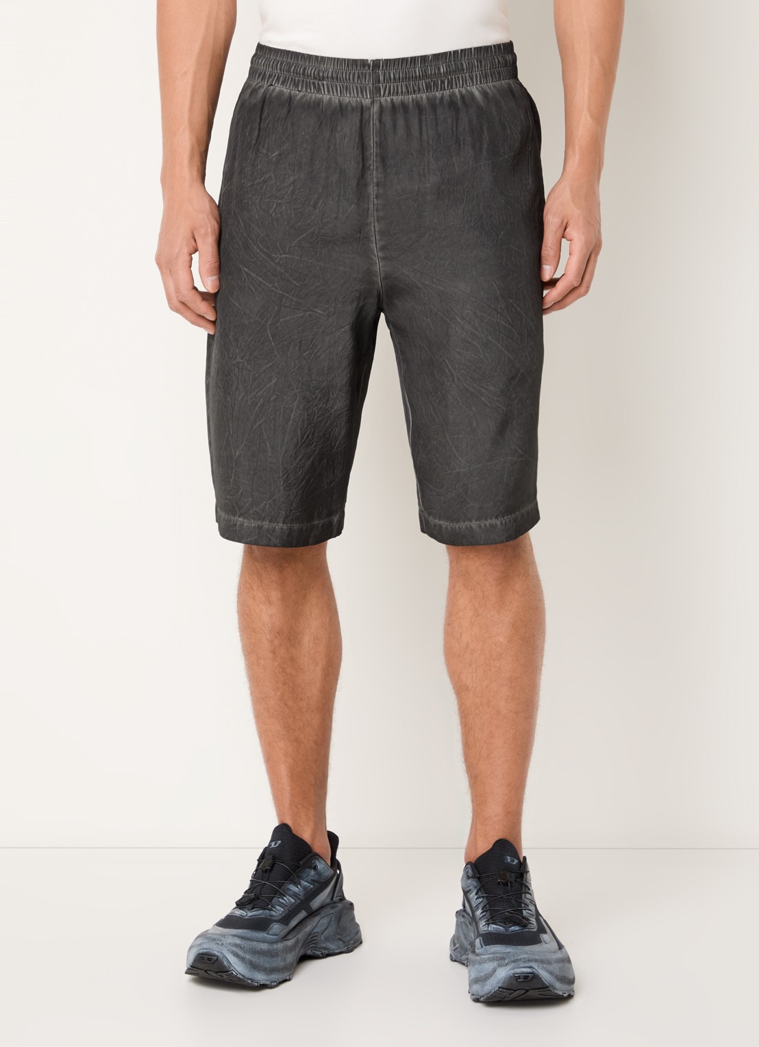Diesel P-Leon straight fit korte broek met verwassen afwerking  - detail 2 antraciet