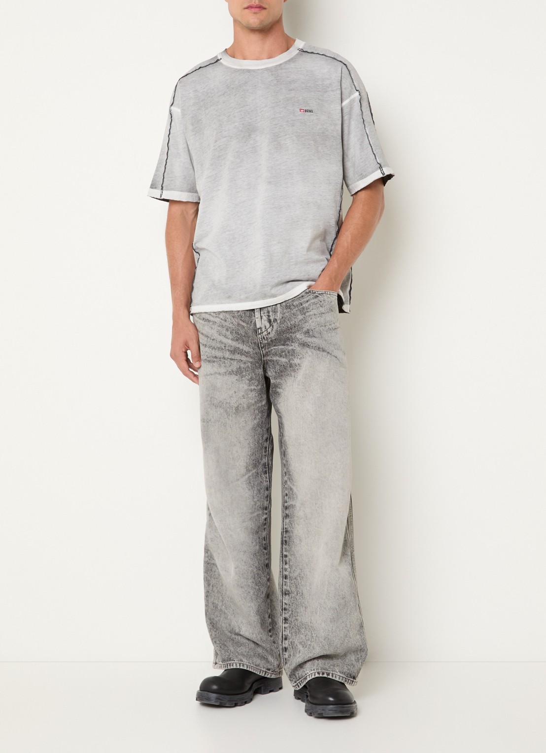 Diesel Riven T-shirt met logo - voorkant 2 lichtgrijs
