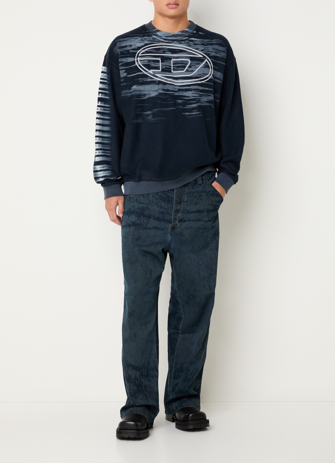 Diesel S-Box-T1 grofgebreide trui met ingebreide print  - voorkant 2 donkerblauw