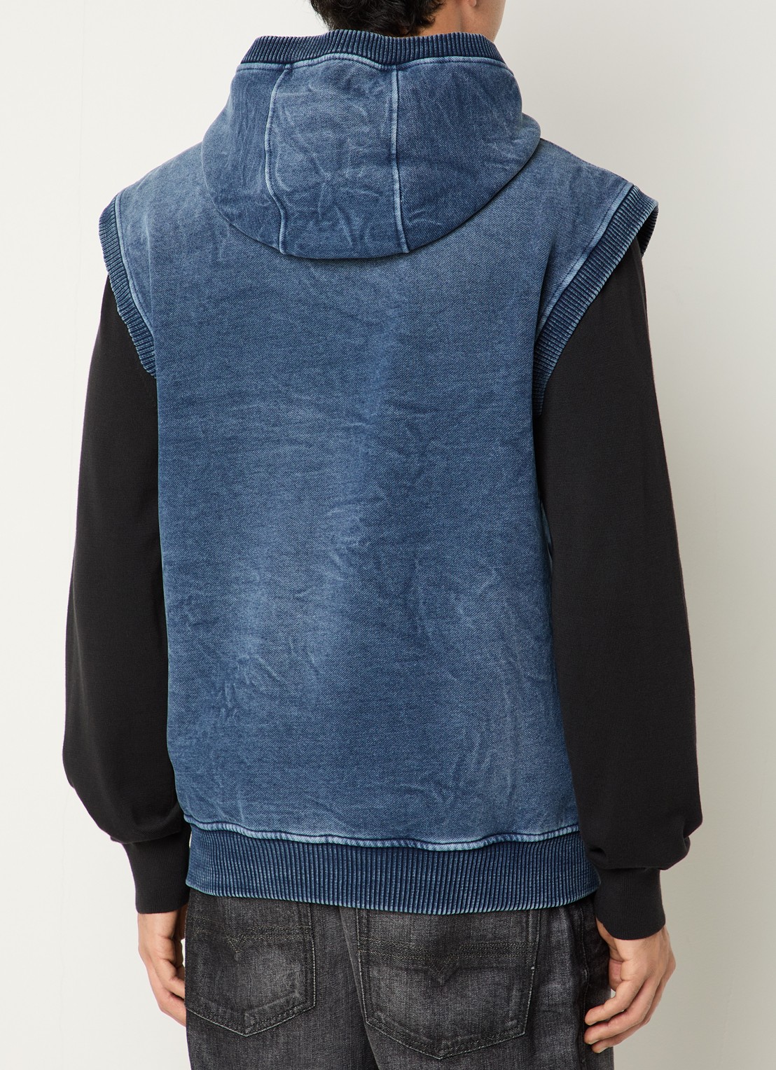 Diesel S-Hakel bodywarmer met capuchon en logo - achterkant 5 indigo