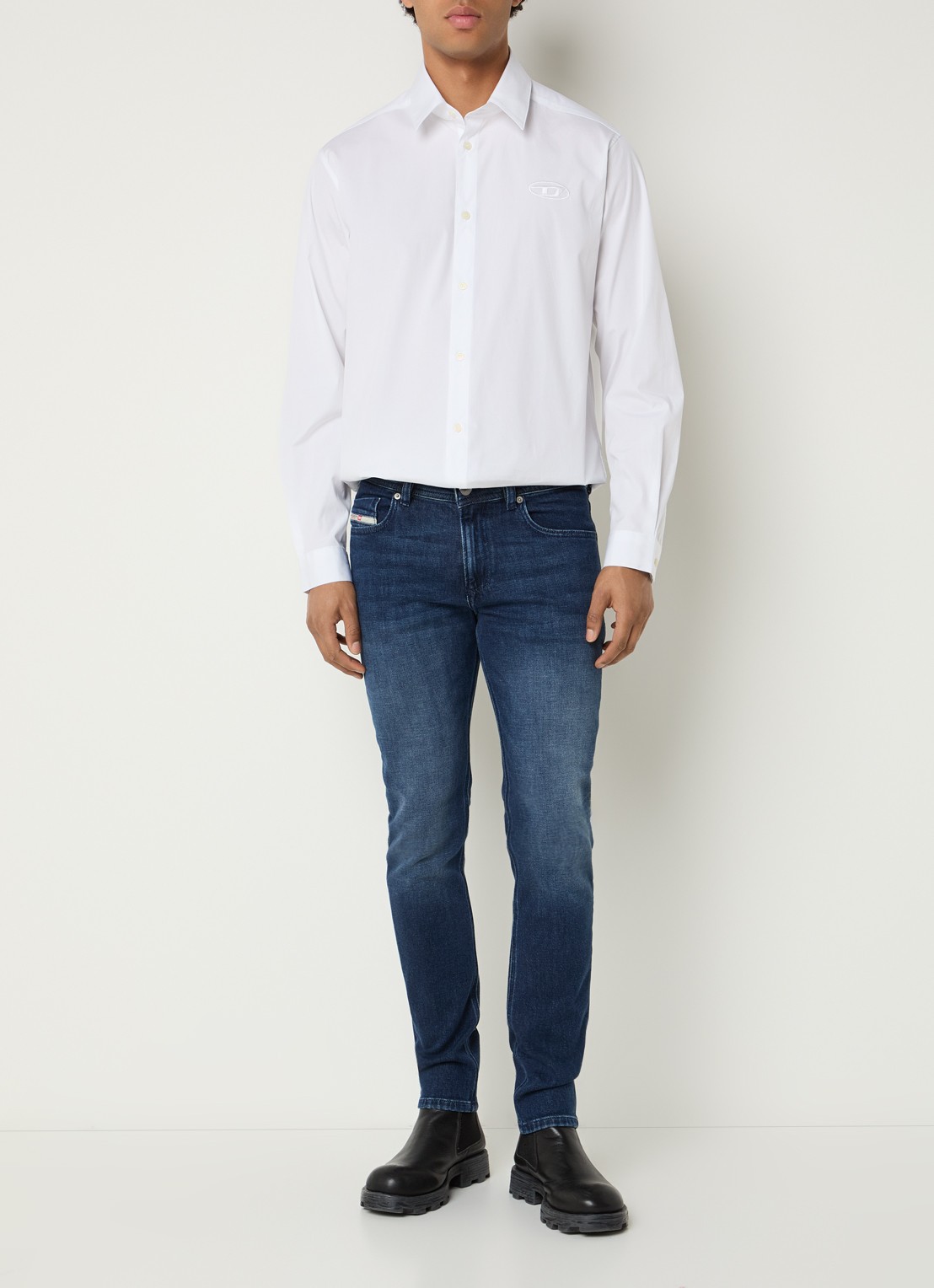 Diesel S-simply-GSBH regular fit overhemd met logoborduring - voorkant 3 wit