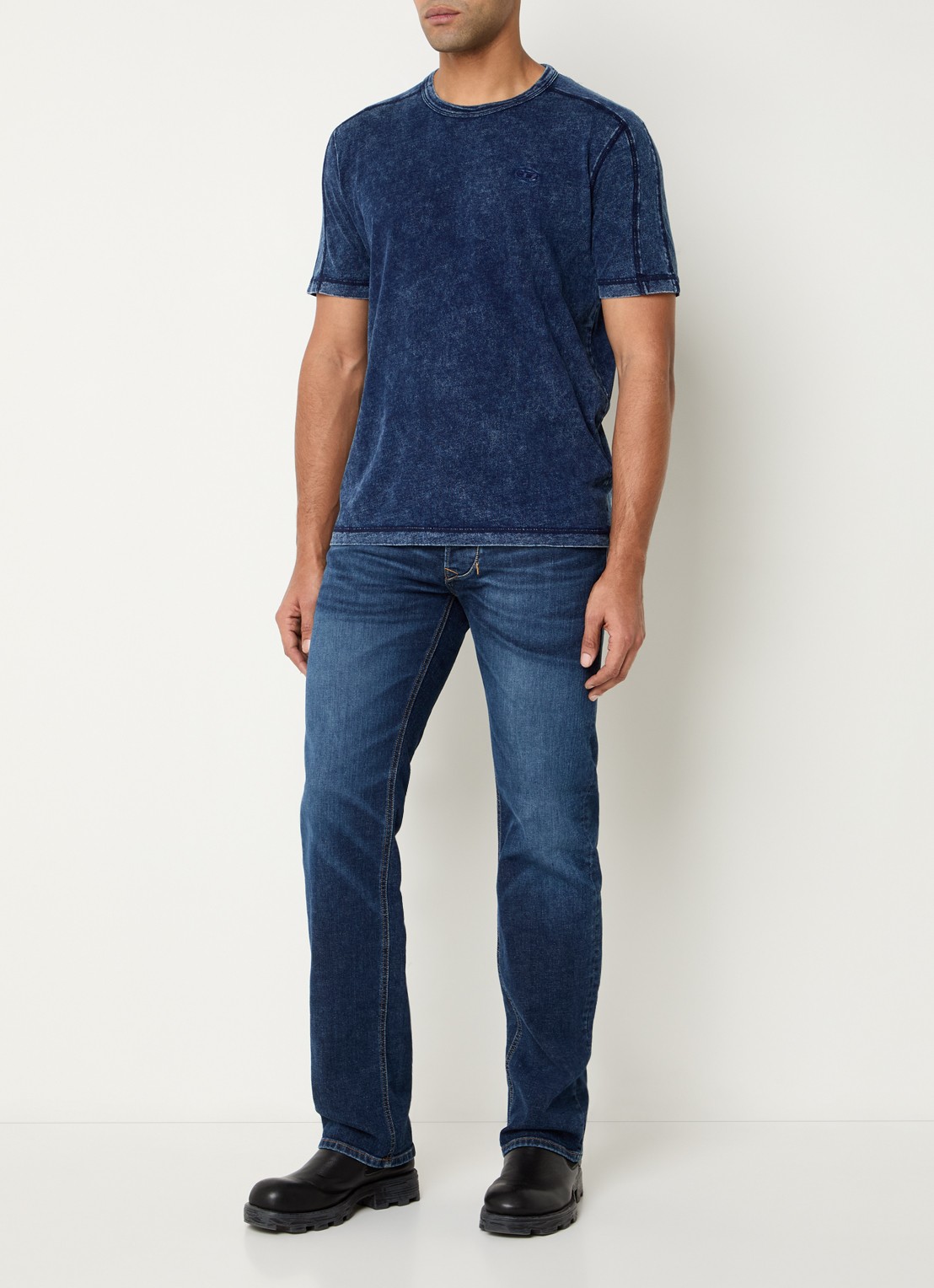 Diesel T-Adjind T-shirt met verwassen afwerking - voorkant 4 donkerblauw