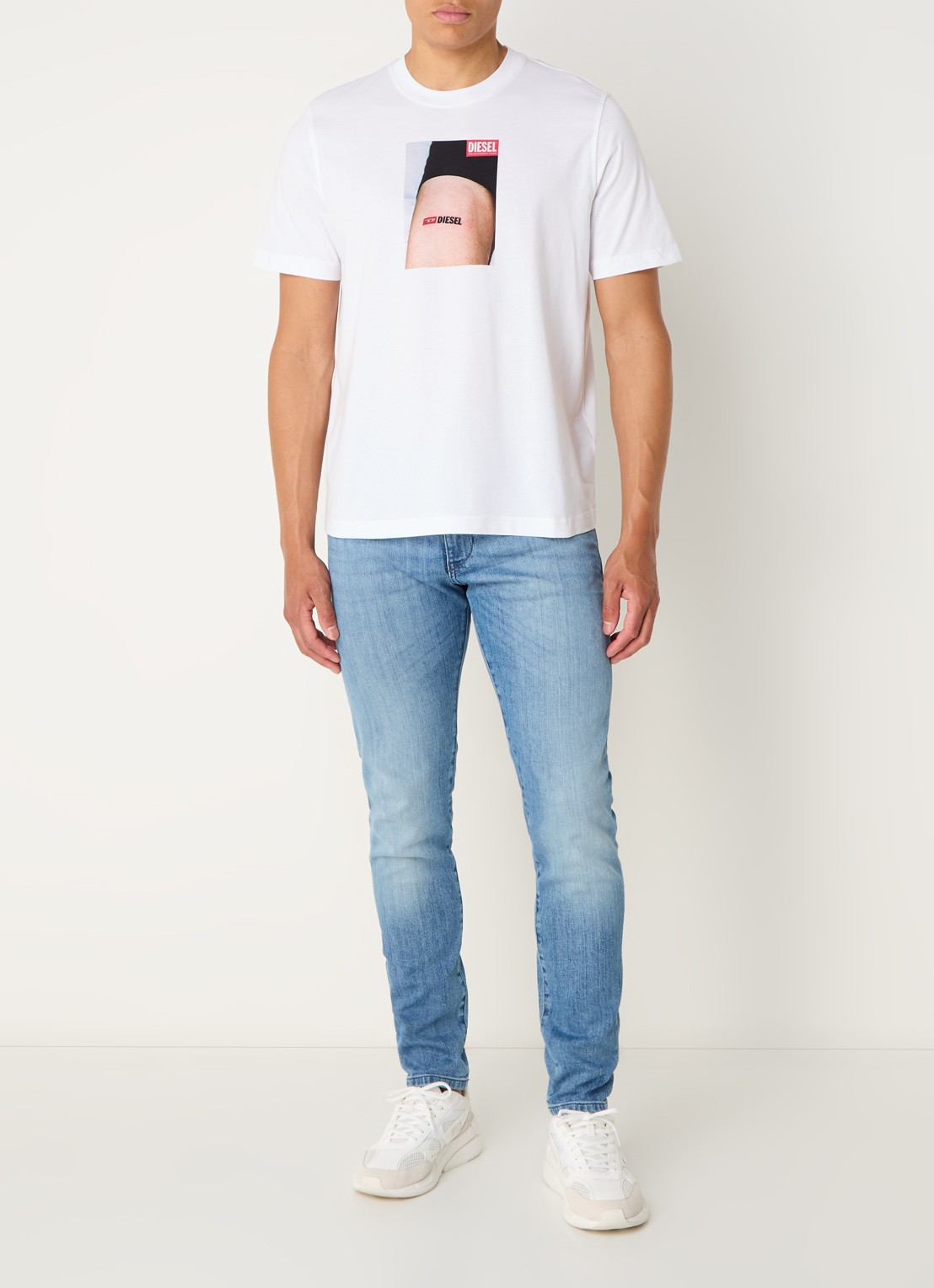 Diesel T-Adjust-K19 T-shirt met print - voorkant 3 wit