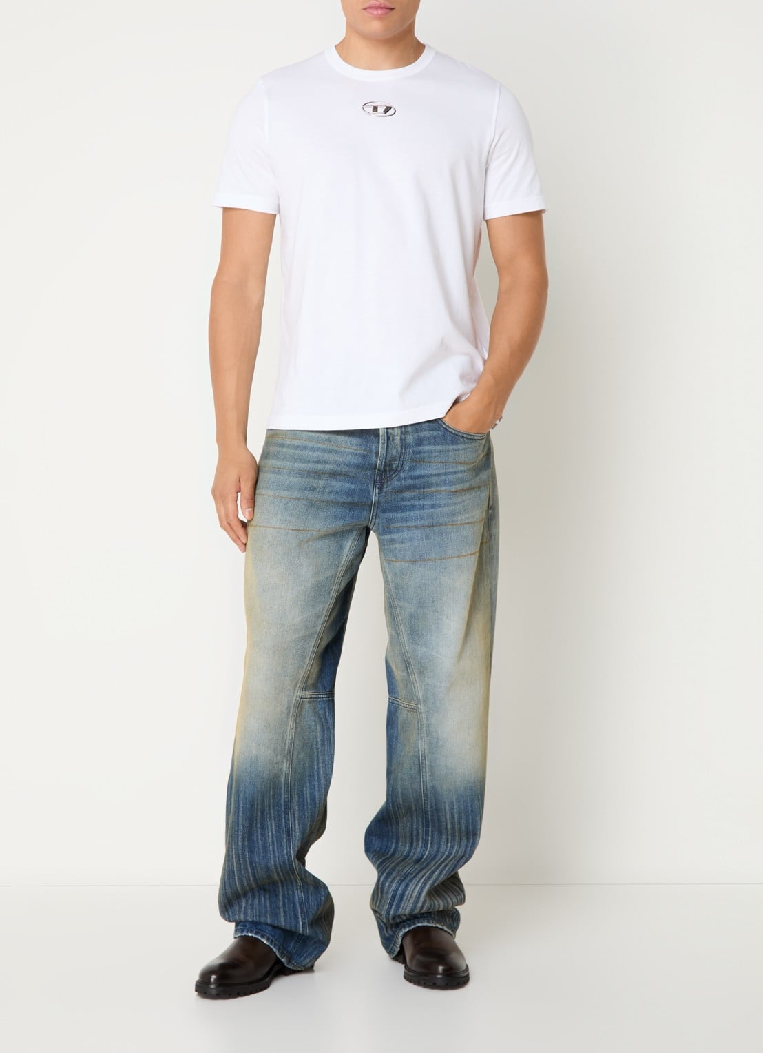 Diesel T-Adjust T-shirt met logo - voorkant 2 wit