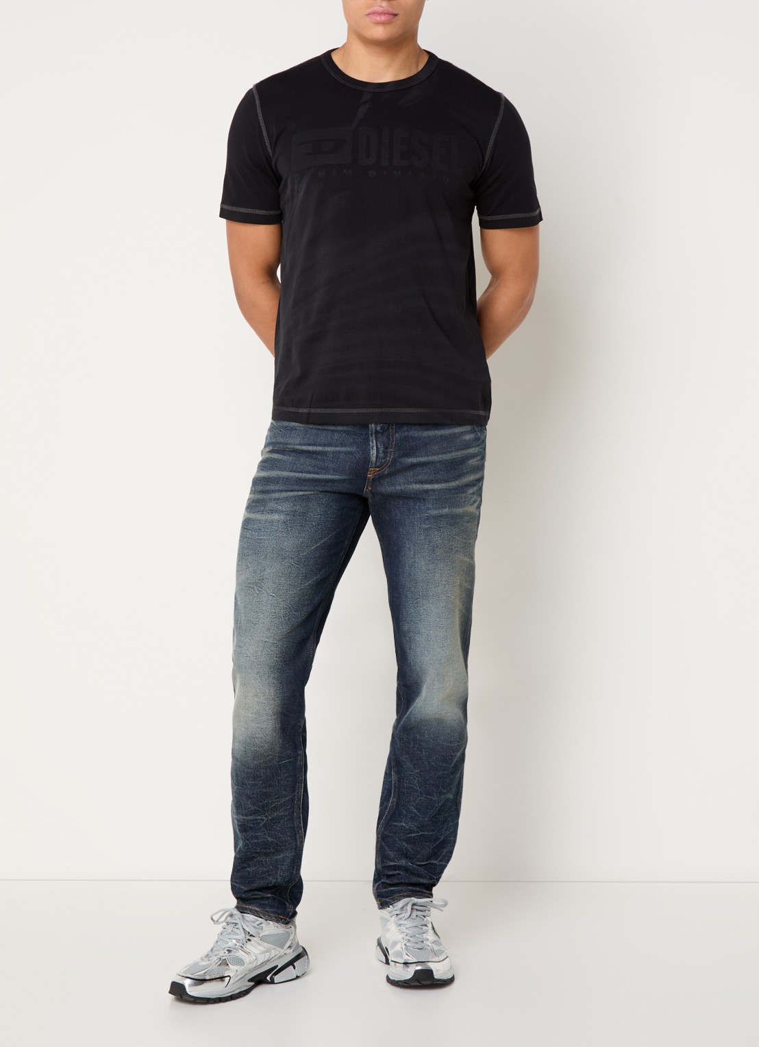 Diesel T-Adjust T-shirt met logo  - voorkant 3 zwart