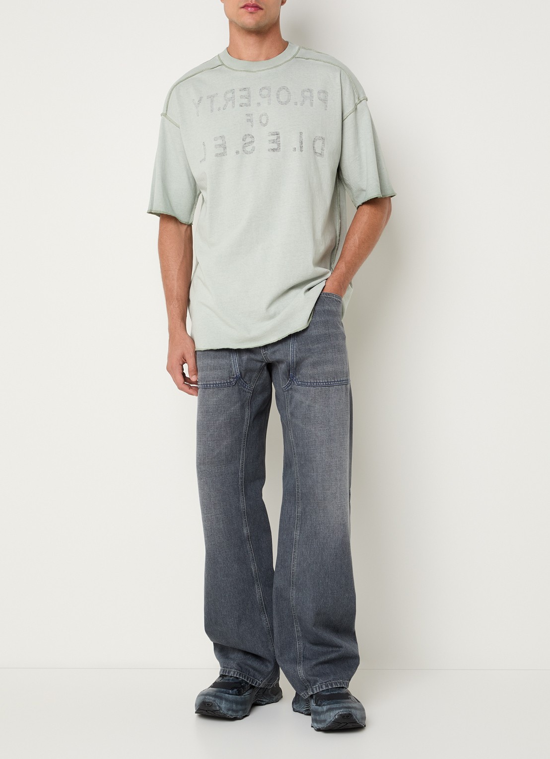 Diesel T-Adjust-T1 T-shirt met logo - voorkant 2 lindegroen