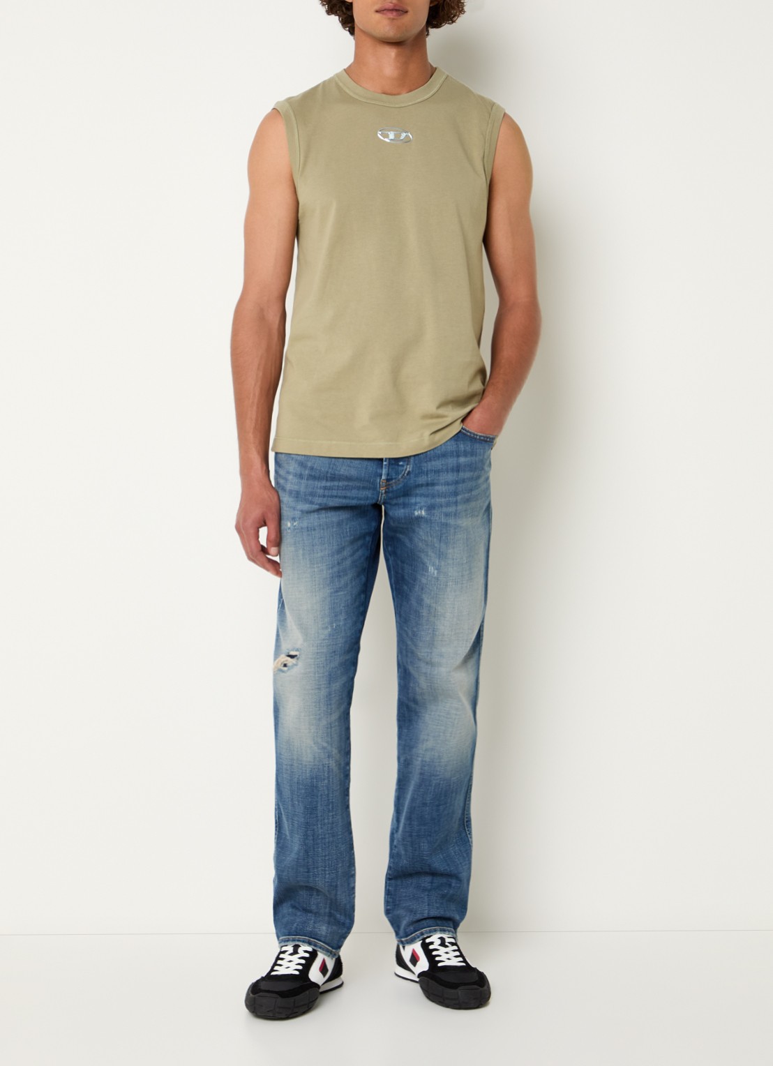 Diesel T-Bisco-Iod tanktop met logo  - voorkant 3 khaki