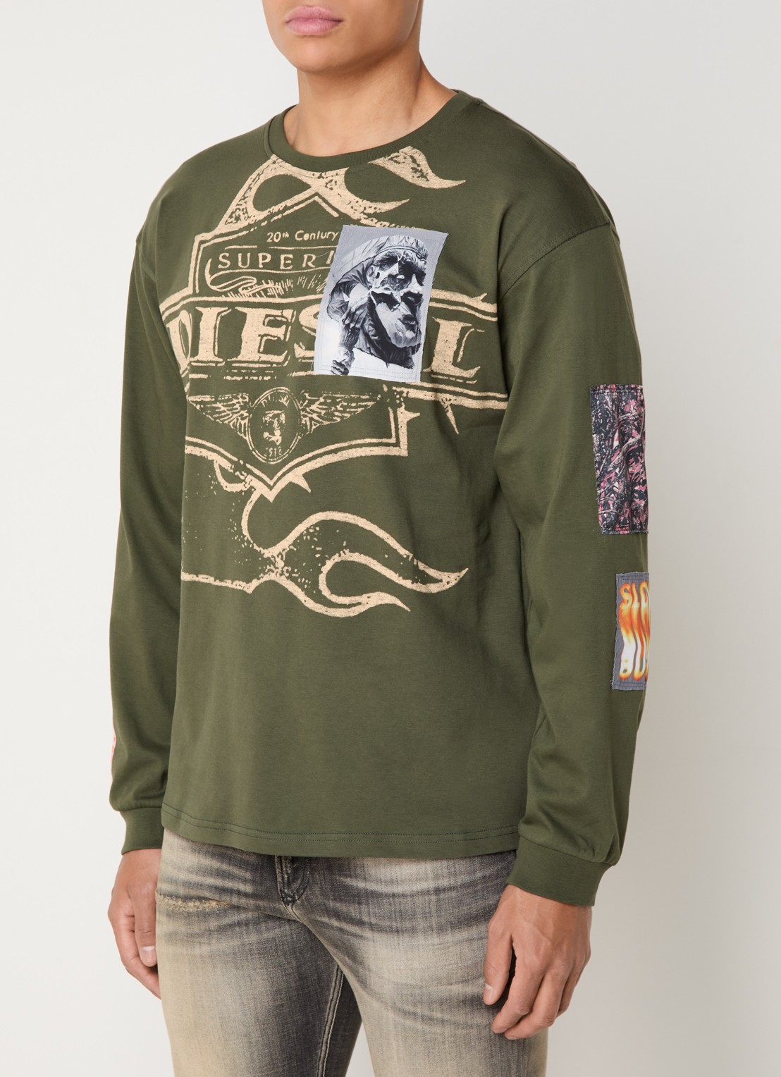 Diesel T-boxt longsleeve met logo- en backprint - detail bronsgroen