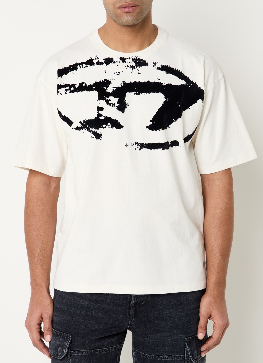 Diesel T-Boxt-N14 T-shirt met flock logoprint - detail ivoor