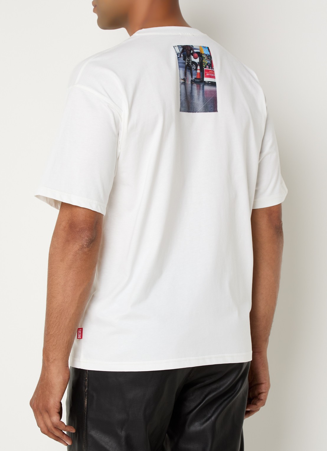 Diesel T-Boxt-T3 T-shirt met front- en backprint - achterkant 4 gebroken wit