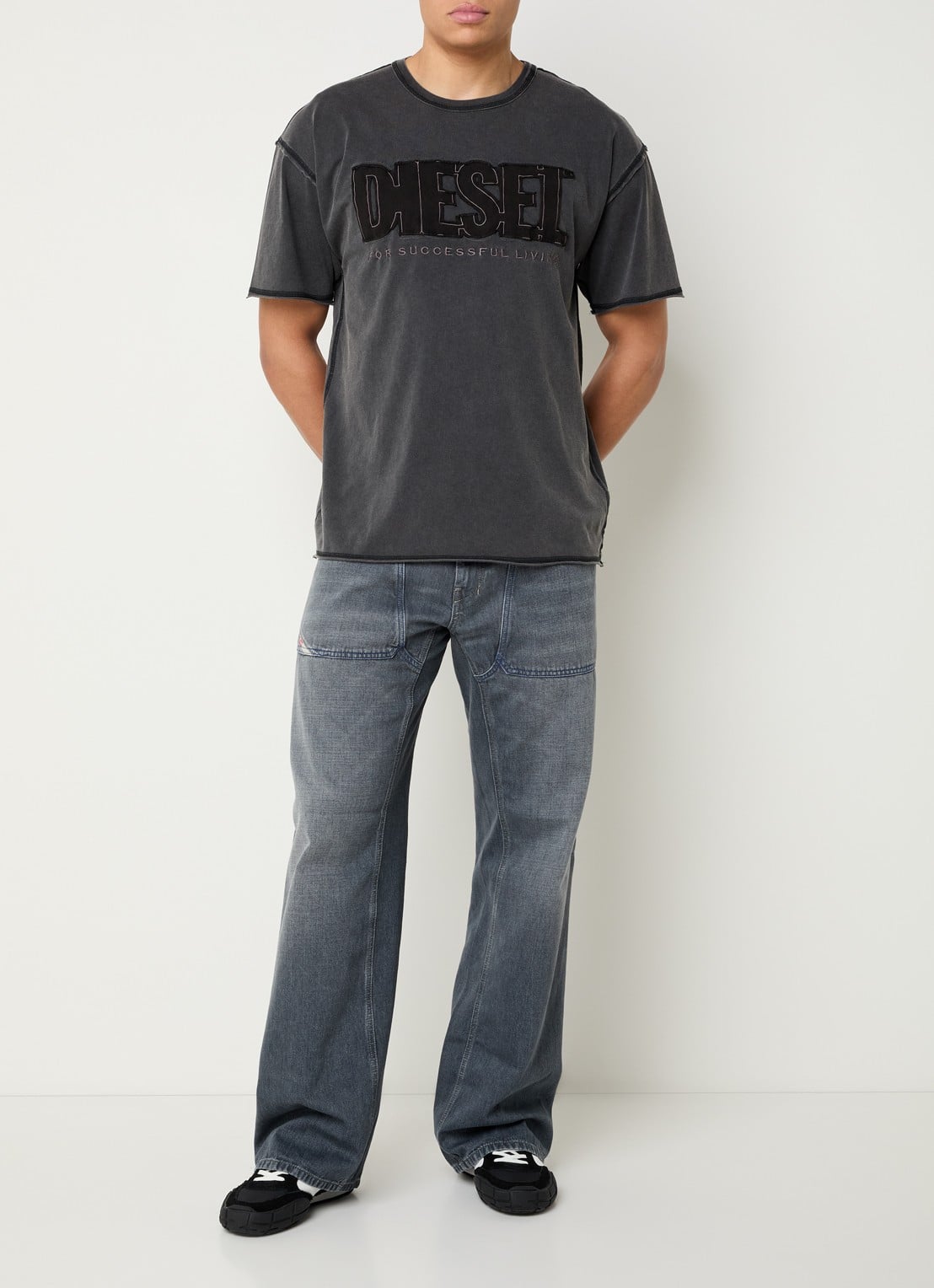Diesel T-rawboxt T-shirt met logoborduring - voorkant 3 antraciet
