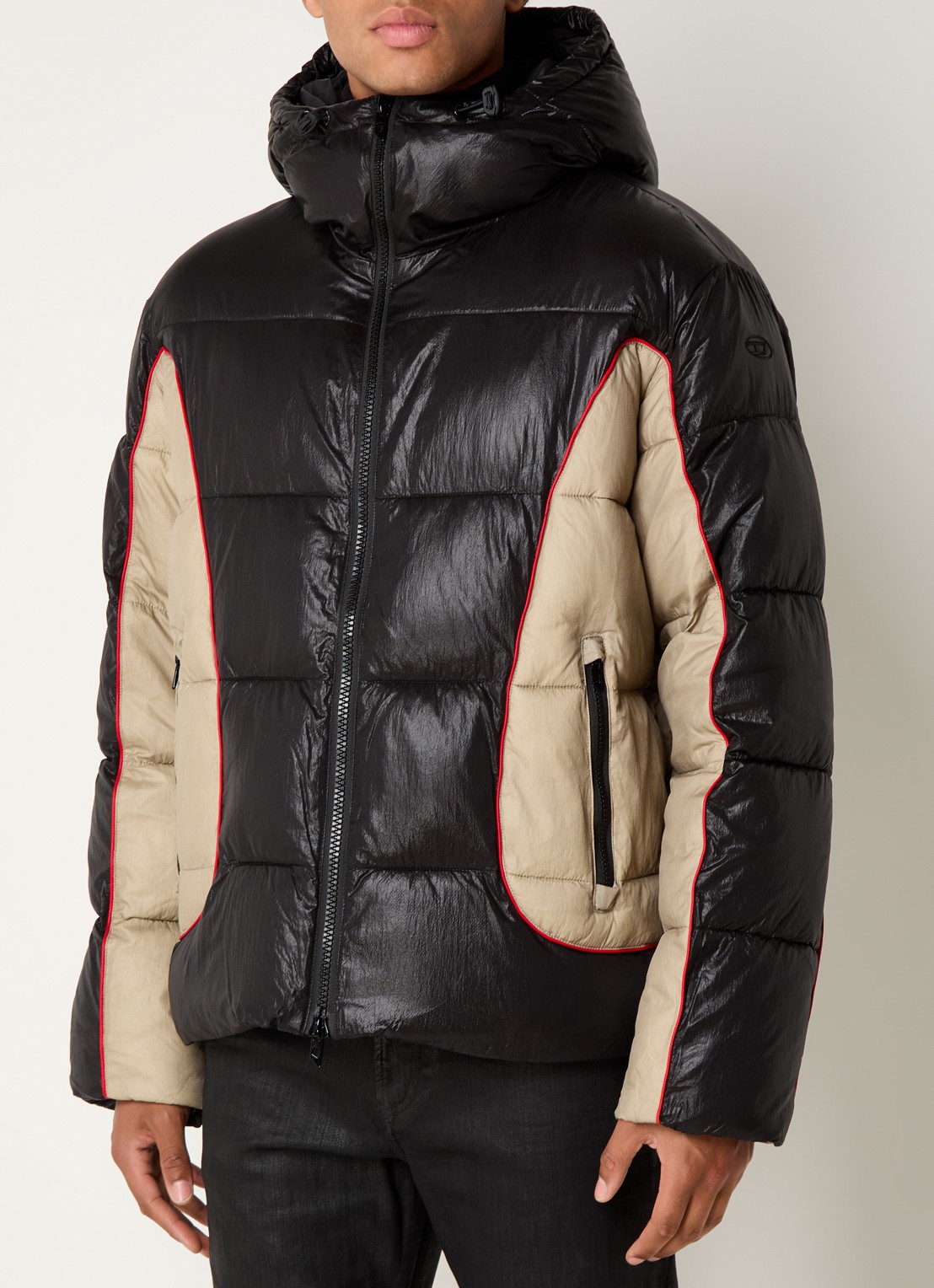 Diesel W-Ostend puffer jack met capuchon en ritszakken - detail 4 zwart