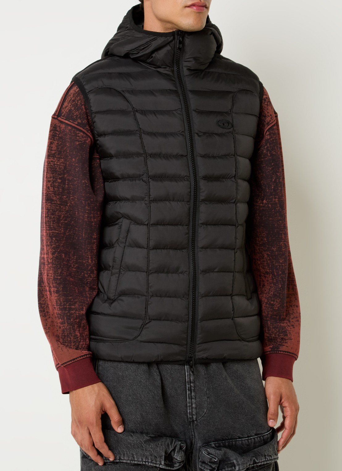 Diesel W-Temple gewatteerde bodywarmer met capuchon en logo - detail 3 zwart