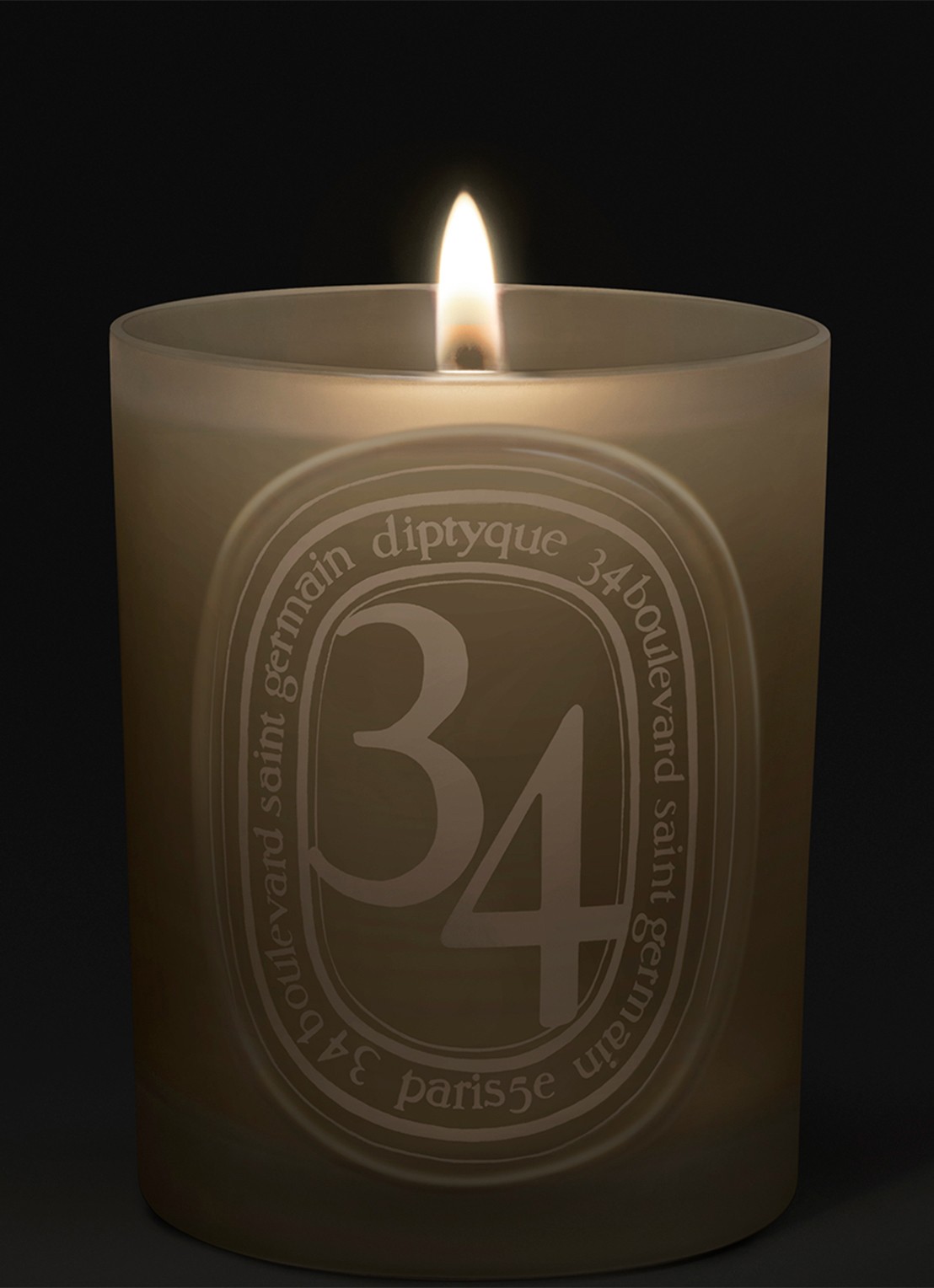 DIPTYQUE 34 Blvd Saint Germain geurkaars 300 gram - voorkant 5 beige