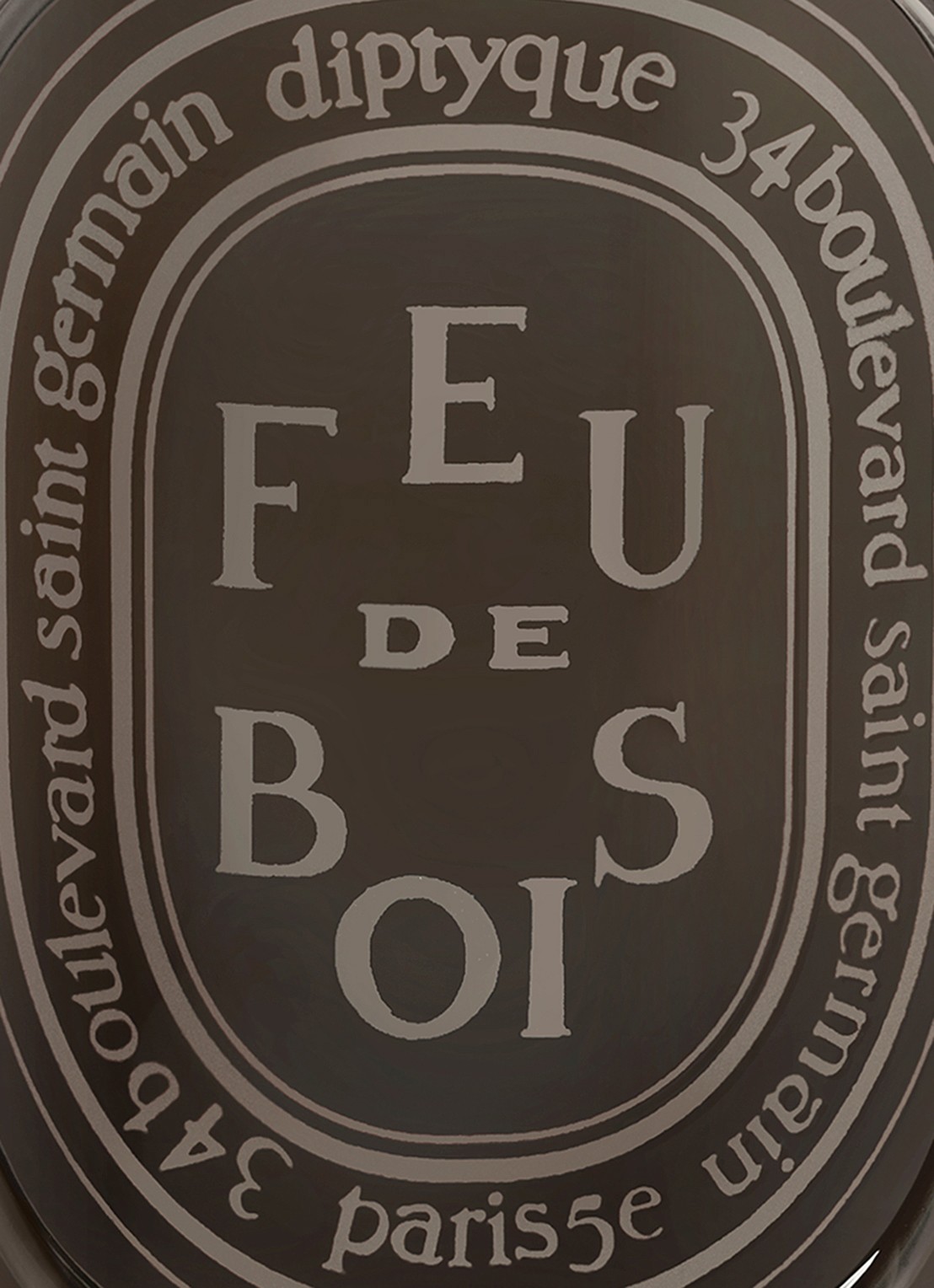 DIPTYQUE Feu de Bois geurkaars 300 gram - achterkant beige