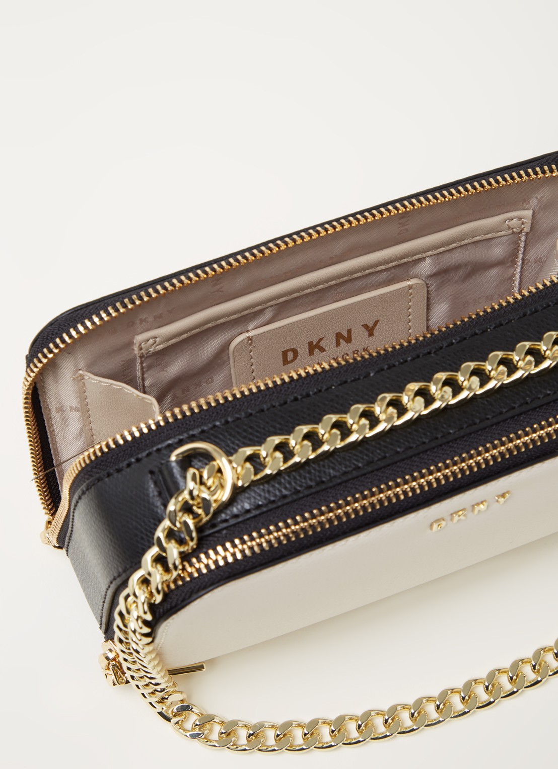 DKNY Felicia crossbodytas van leer - detail 2 beige