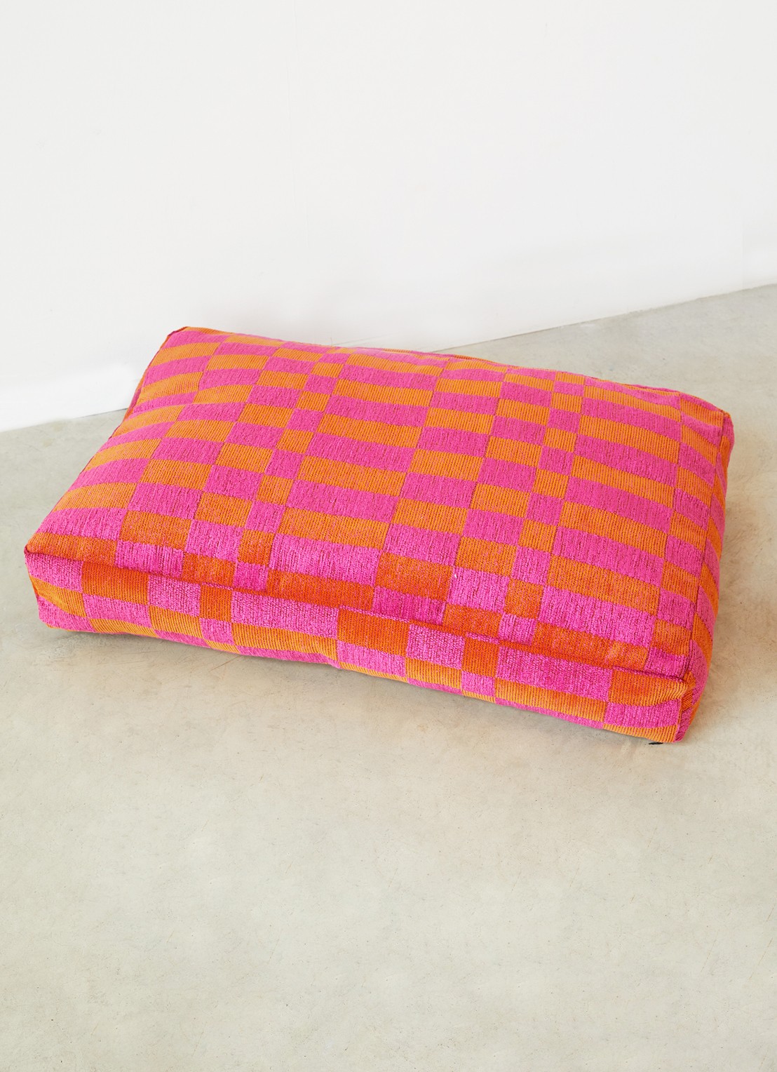 DOGGUO Block hondenmand met print 105 x 65 cm - detail 5 donkerroze