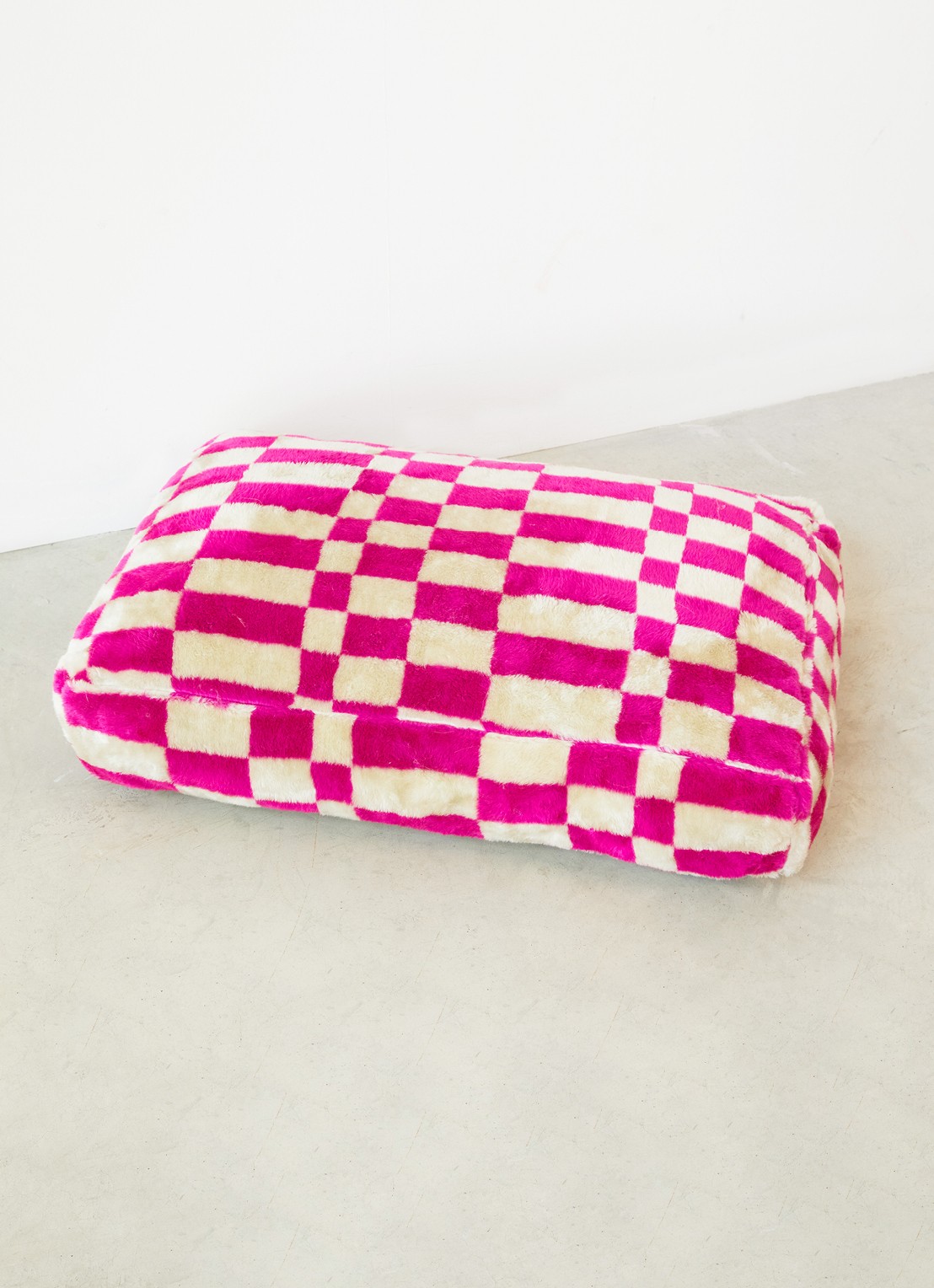 DOGGUO Block hondenmand met print 85 x 55 cm - voorkant donkerroze