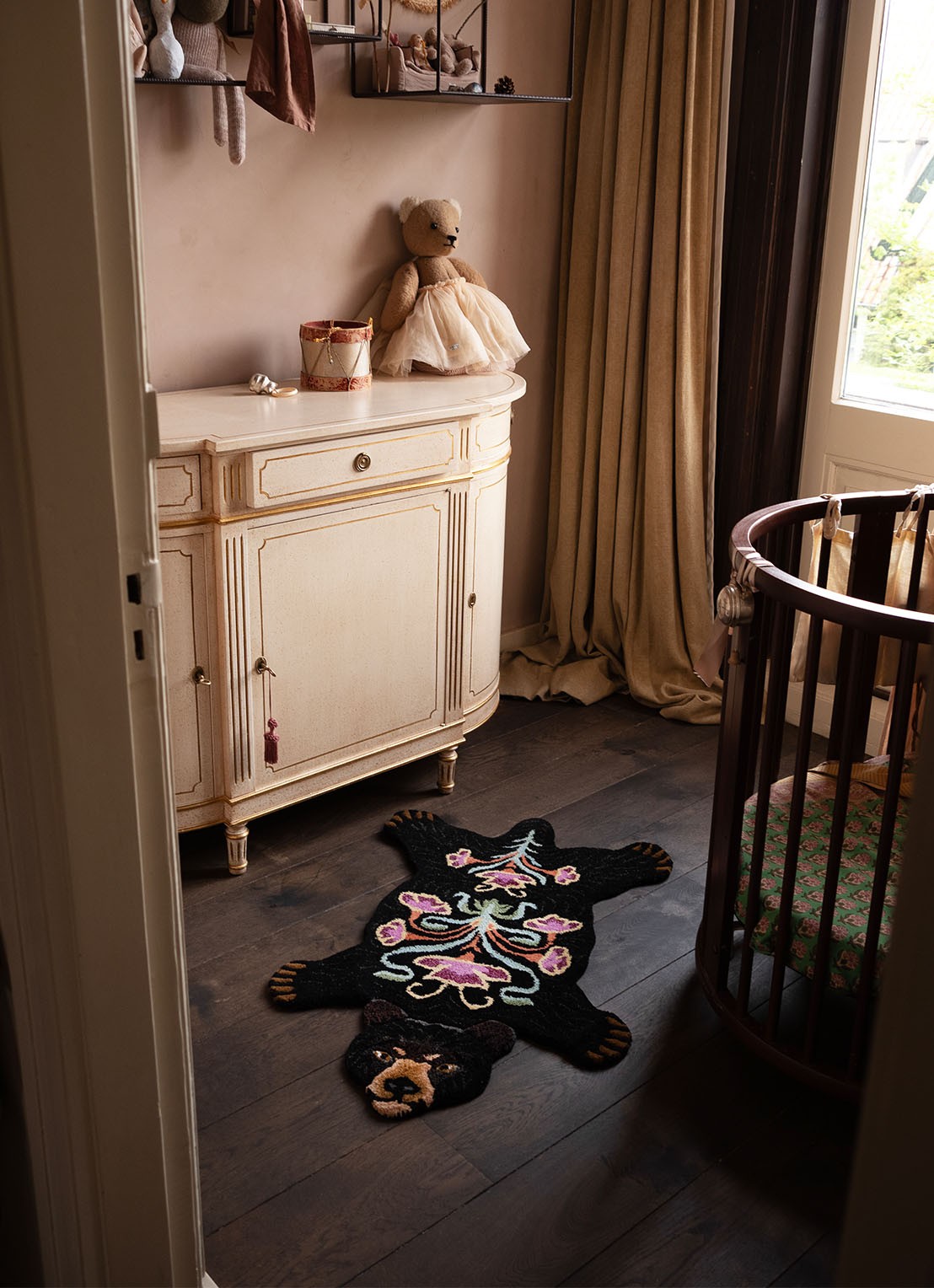 Doing Goods Blooming Bear Small vloerkleed 100 x 66 cm - detail 3 zwart