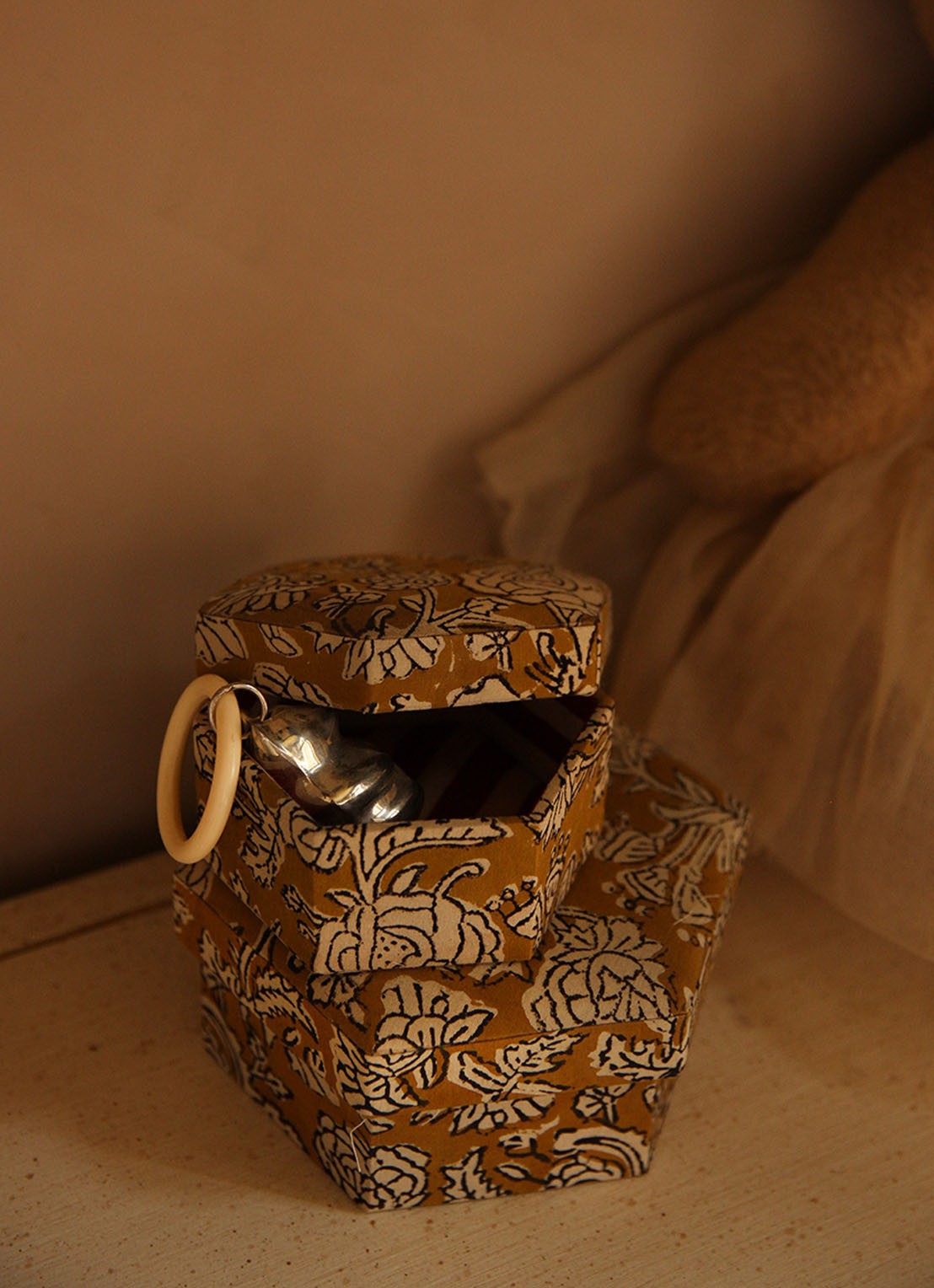 Doing Goods Botanical doos set van 2 - voorkant 2 donkergeel