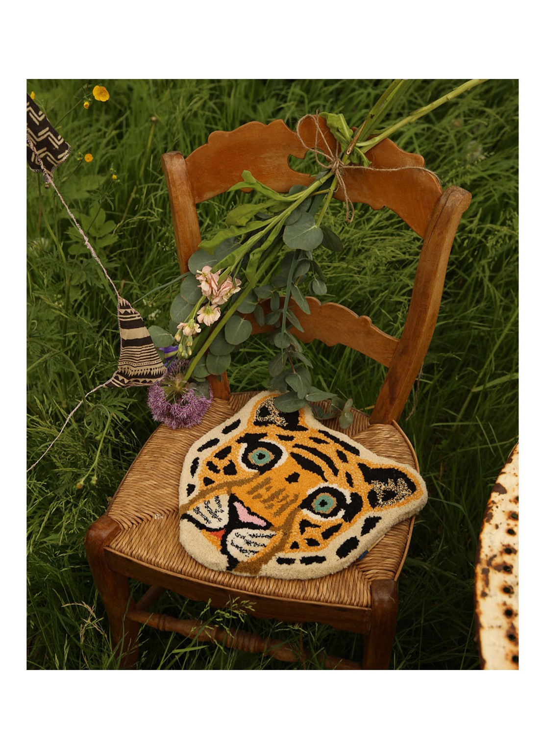 Doing Goods Cloudy Tiger Head voetenkleed 32 x 30 cm - detail 2 oranje