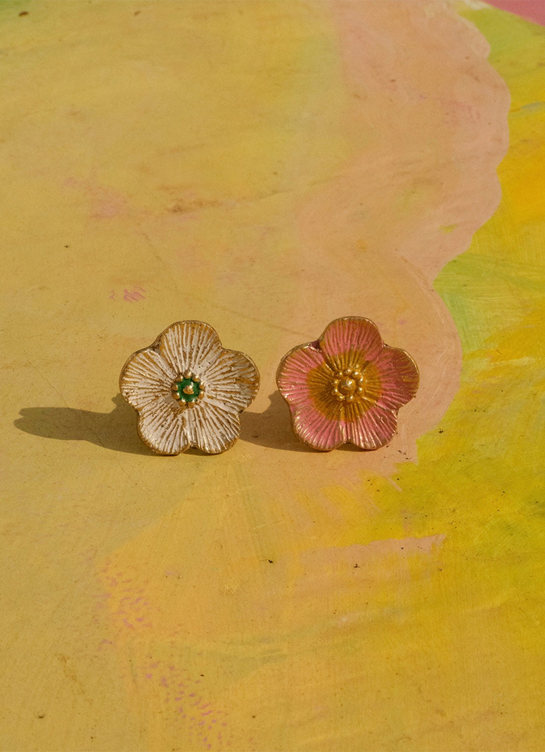Doing Goods Faye Flower deur- en kastknop 5 cm - detail 5 roze