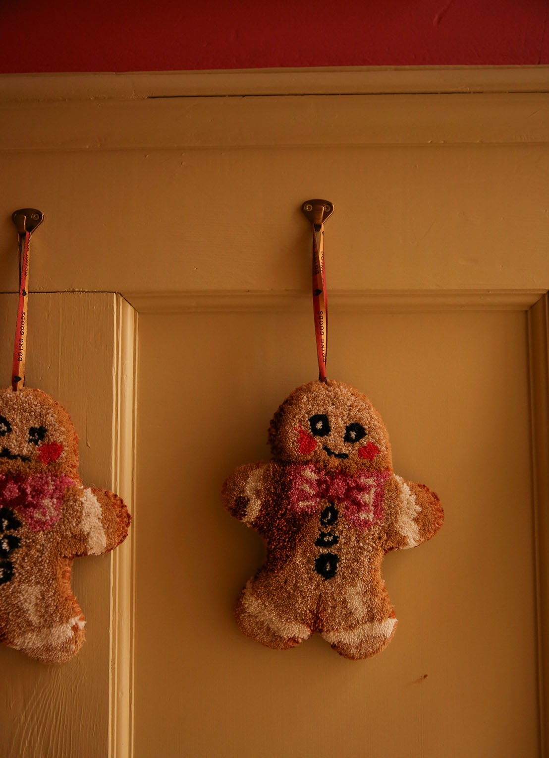 Doing Goods Ginger Bread hanger - voorkant 4 bruin