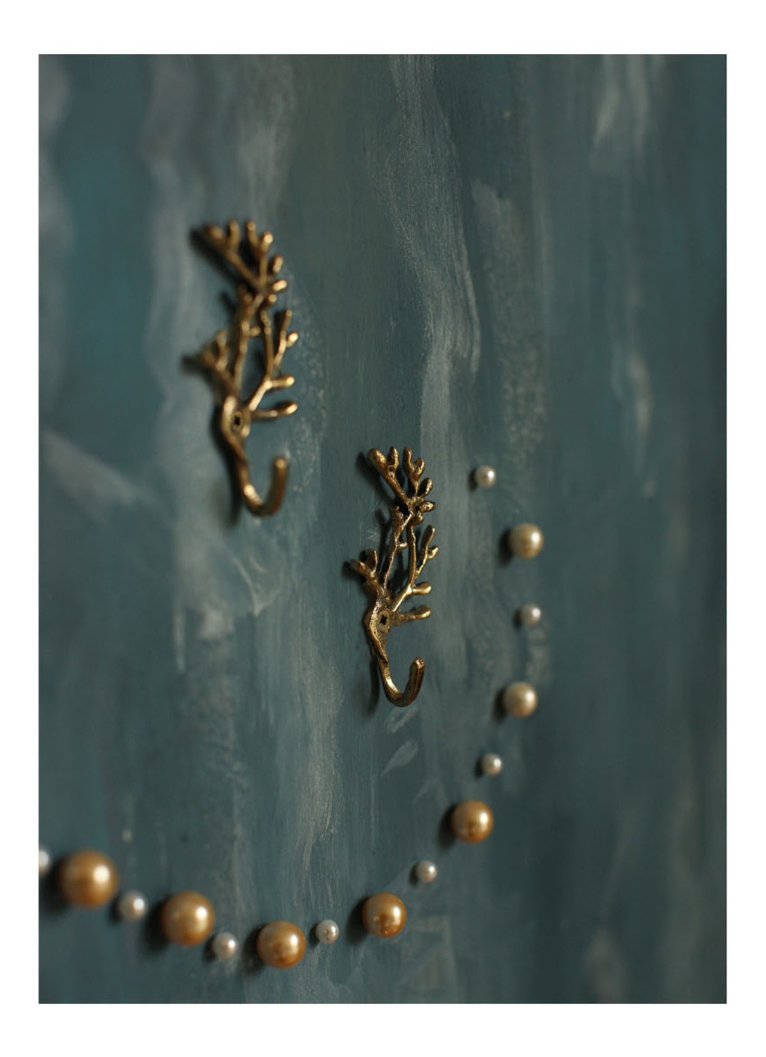 Doing Goods Marie Coral wandhaak set van 2 - voorkant 6 goud