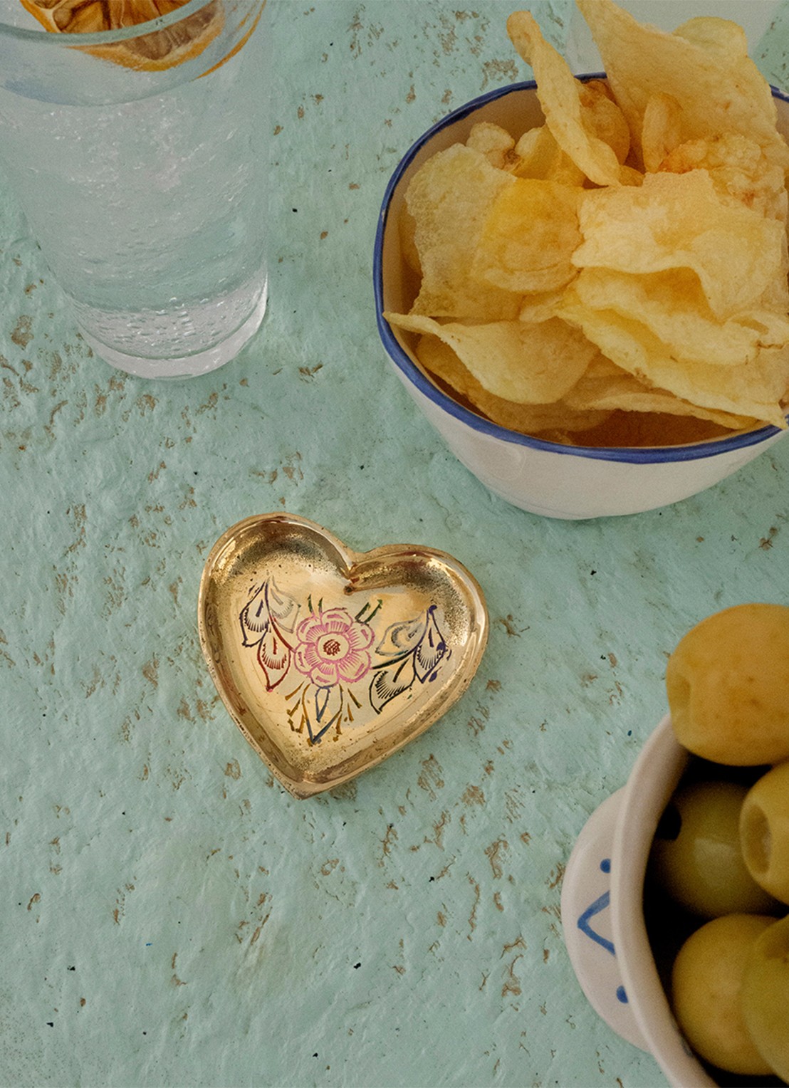 Doing Goods Miracle mila heart schaaltje - detail 6 goud