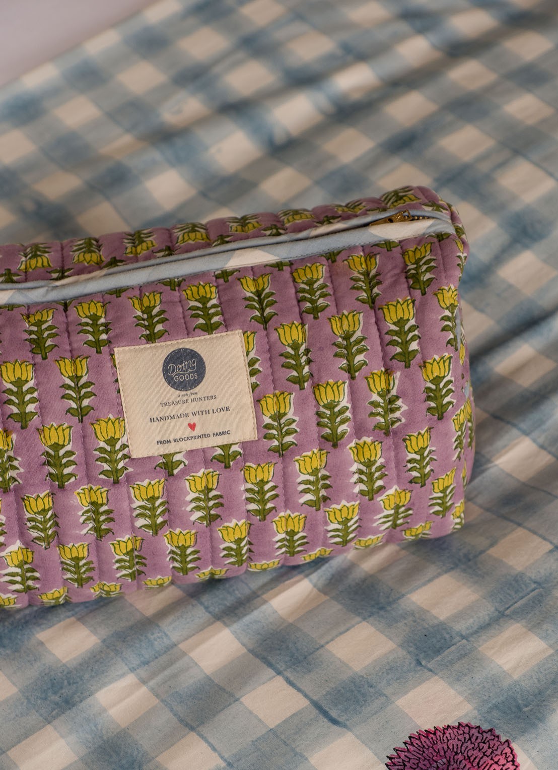 Doing Goods Nova make-up tas met bloemenprint - detail 3 multicolor