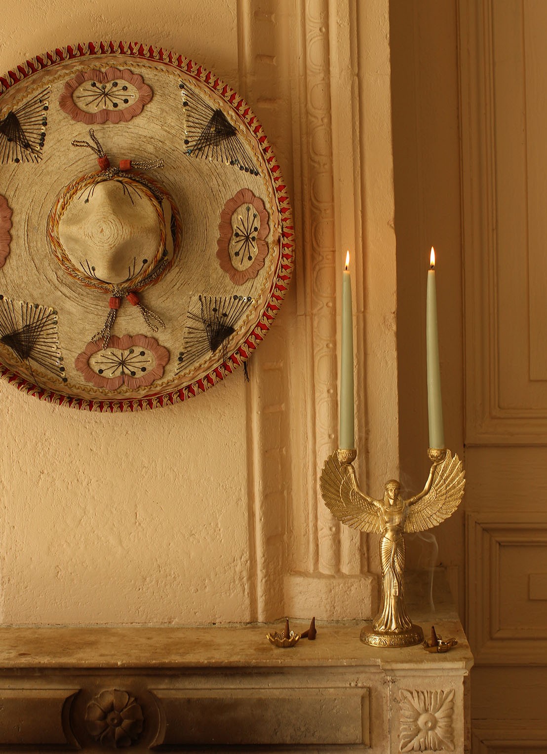 Doing Goods Phoenix kandelaar 30 cm - voorkant 2 goud