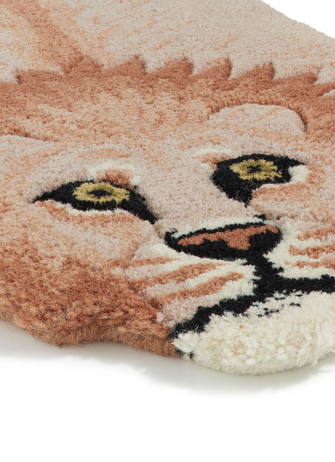 Doing Goods Pinky Lion vloerkleed 100 x 65 cm - achterkant 3 bruin