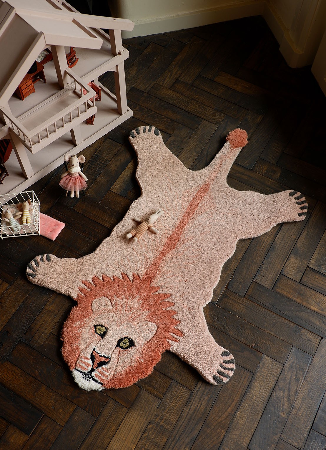 Doing Goods Pinky Lion vloerkleed 100 x 65 cm - detail 2 bruin