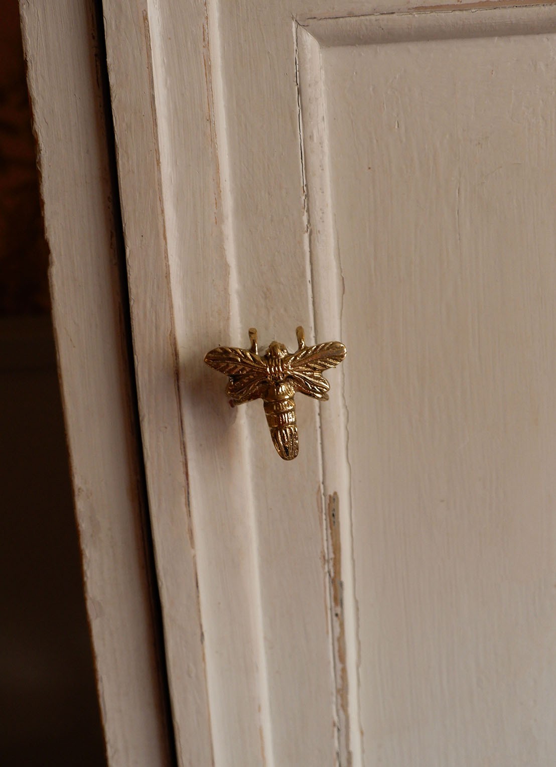 Doing Goods Queen Bee knop - voorkant 4 brons