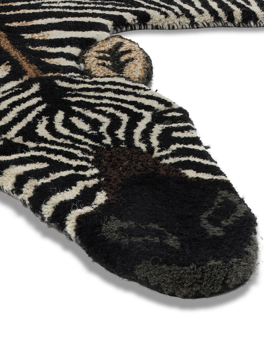 Doing Goods Stripey Zebra vloerkleed 102 x 67 cm - achterkant zwart