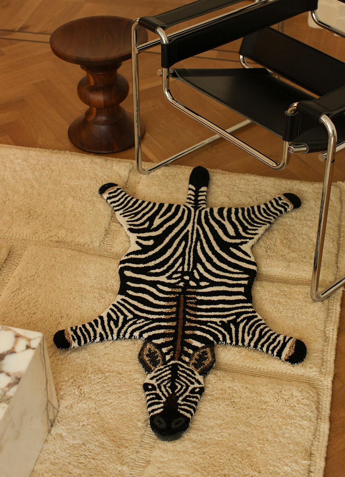 Doing Goods Stripey Zebra vloerkleed 102 x 67 cm - voorkant 3 zwart