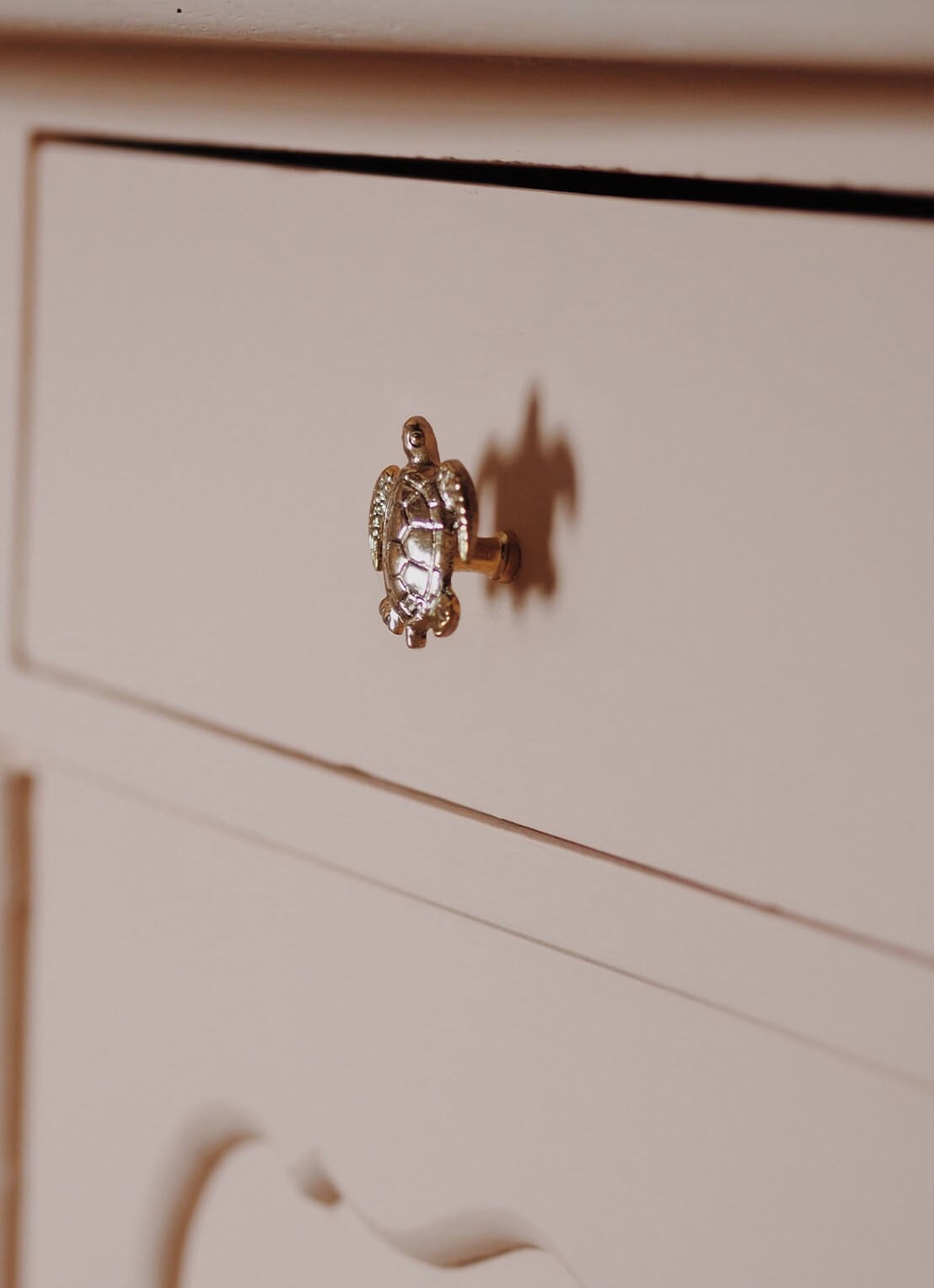 Doing Goods Tommy Turtle deurknop  - detail goud
