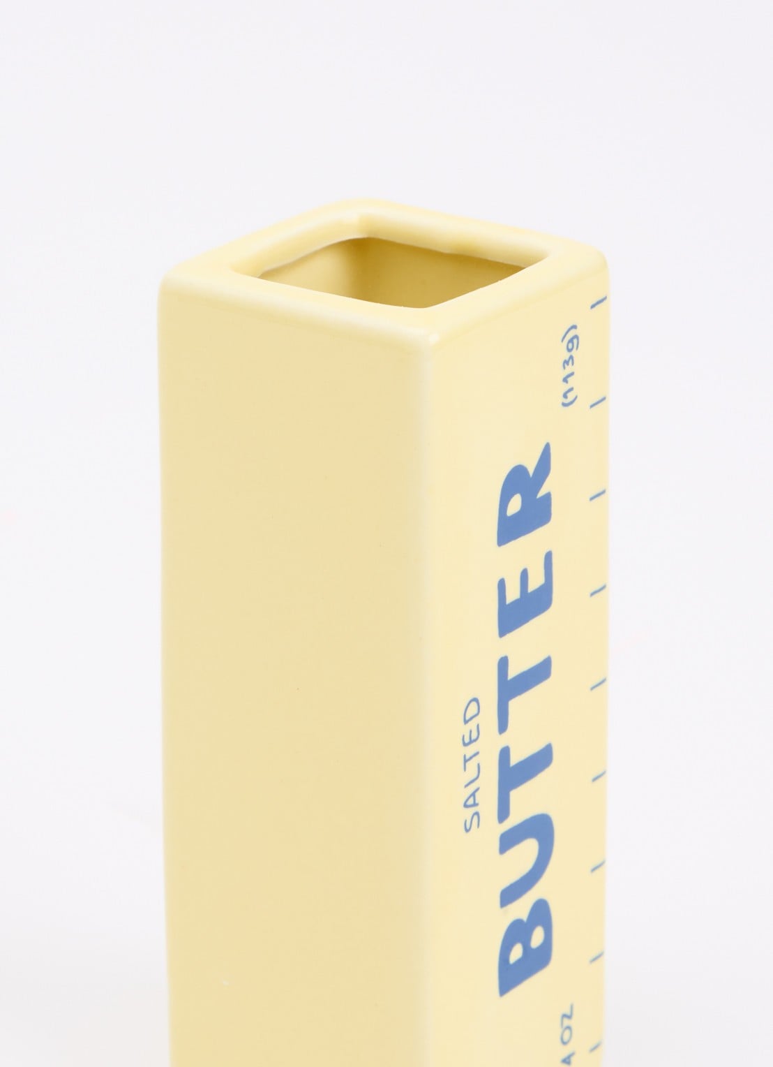 DOIY Butter vaas 12 cm - voorkant 2 lichtgeel