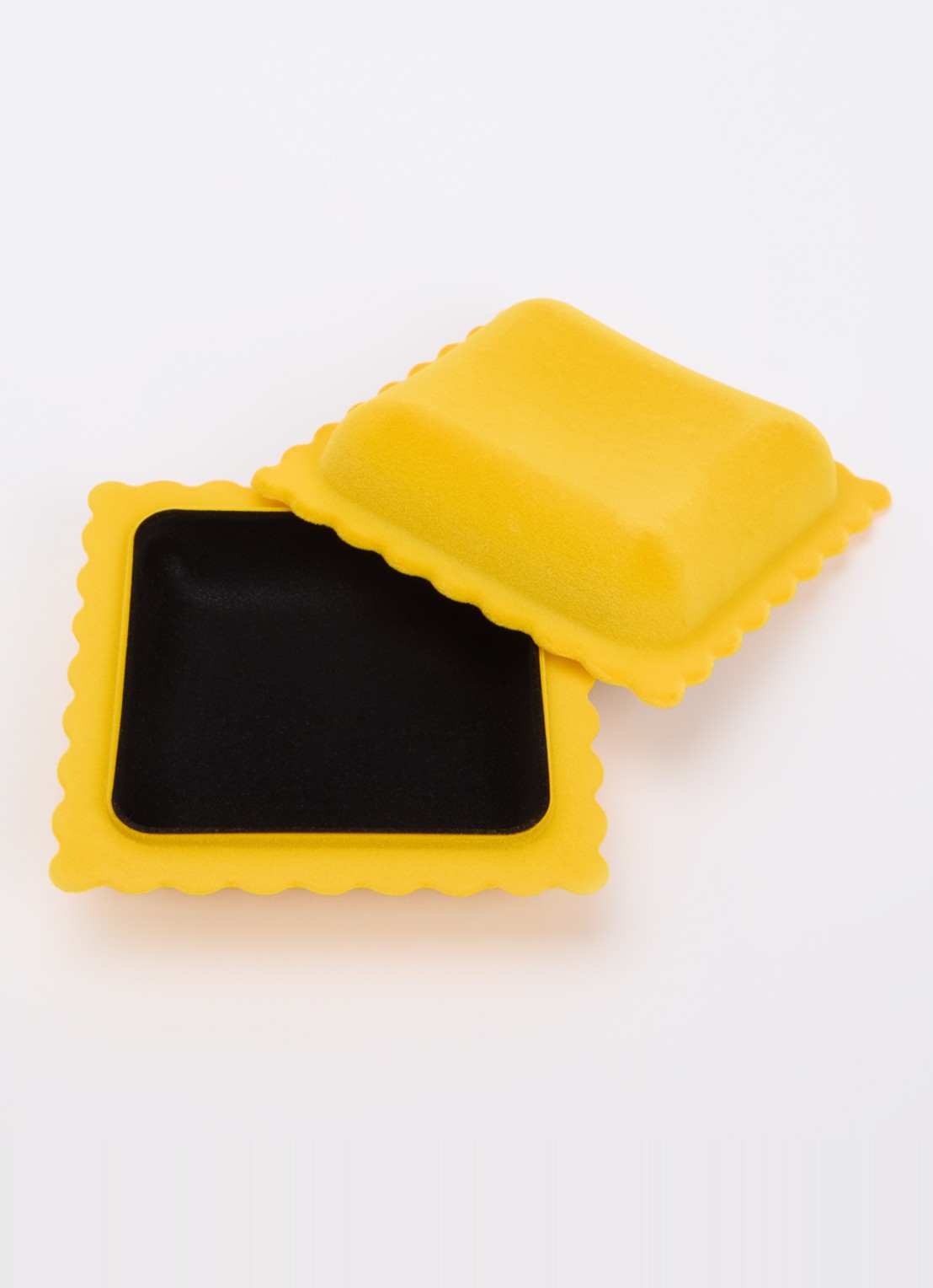 DOIY Ravioli sieradendoos 13 x 13 cm - voorkant 2 geel