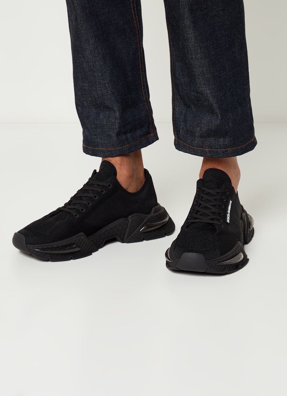 Dolce & Gabbana Airmaster sneaker met gebreid bovenwerk - voorkant 2 zwart