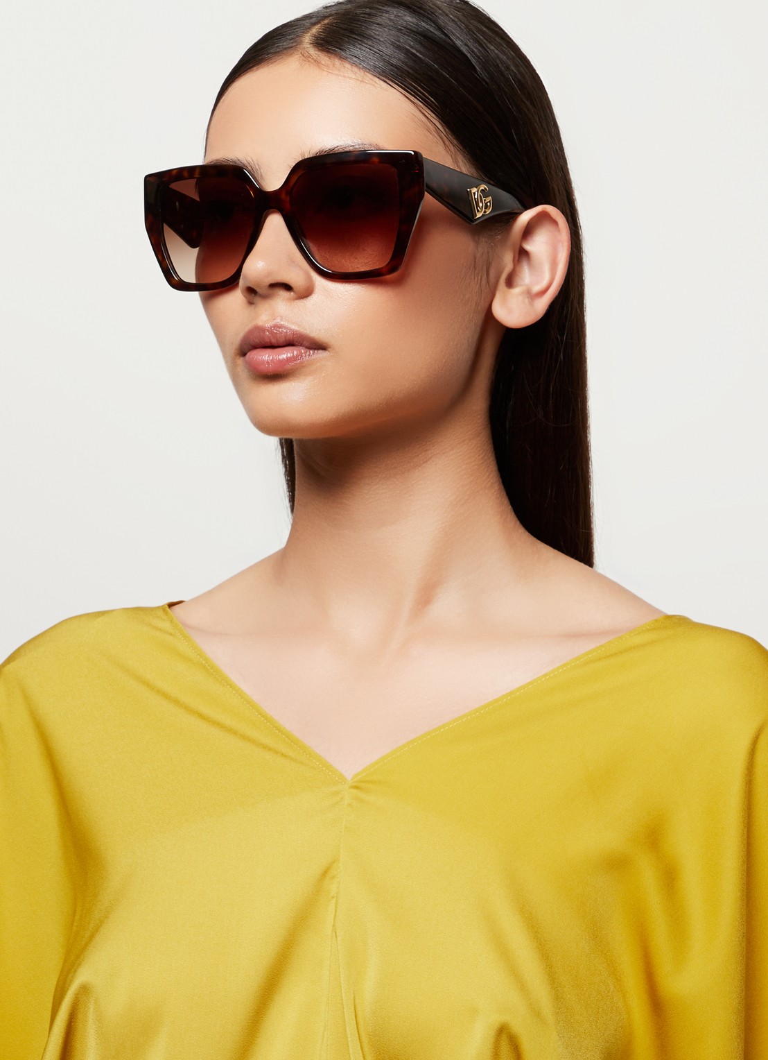 Dolce & Gabbana Butterfly zonnebril DG4438  - voorkant 2 donkerbruin