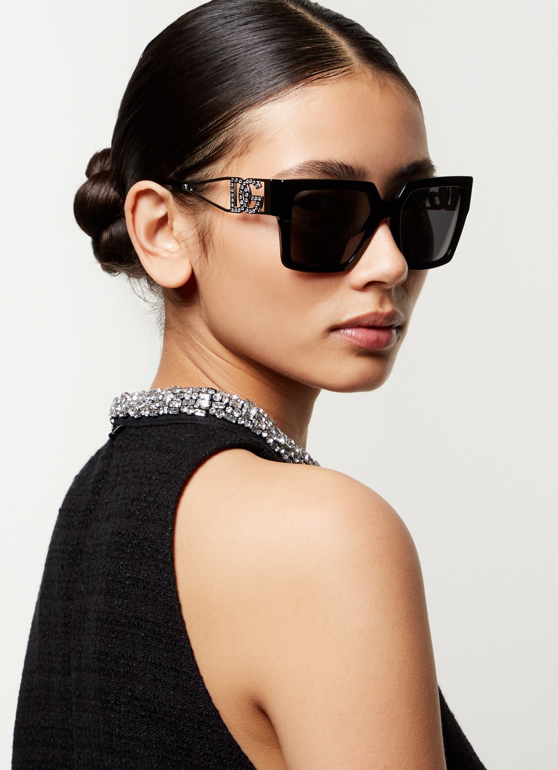 Dolce & Gabbana Butterfly zonnebril DG4446B - voorkant 2 zwart