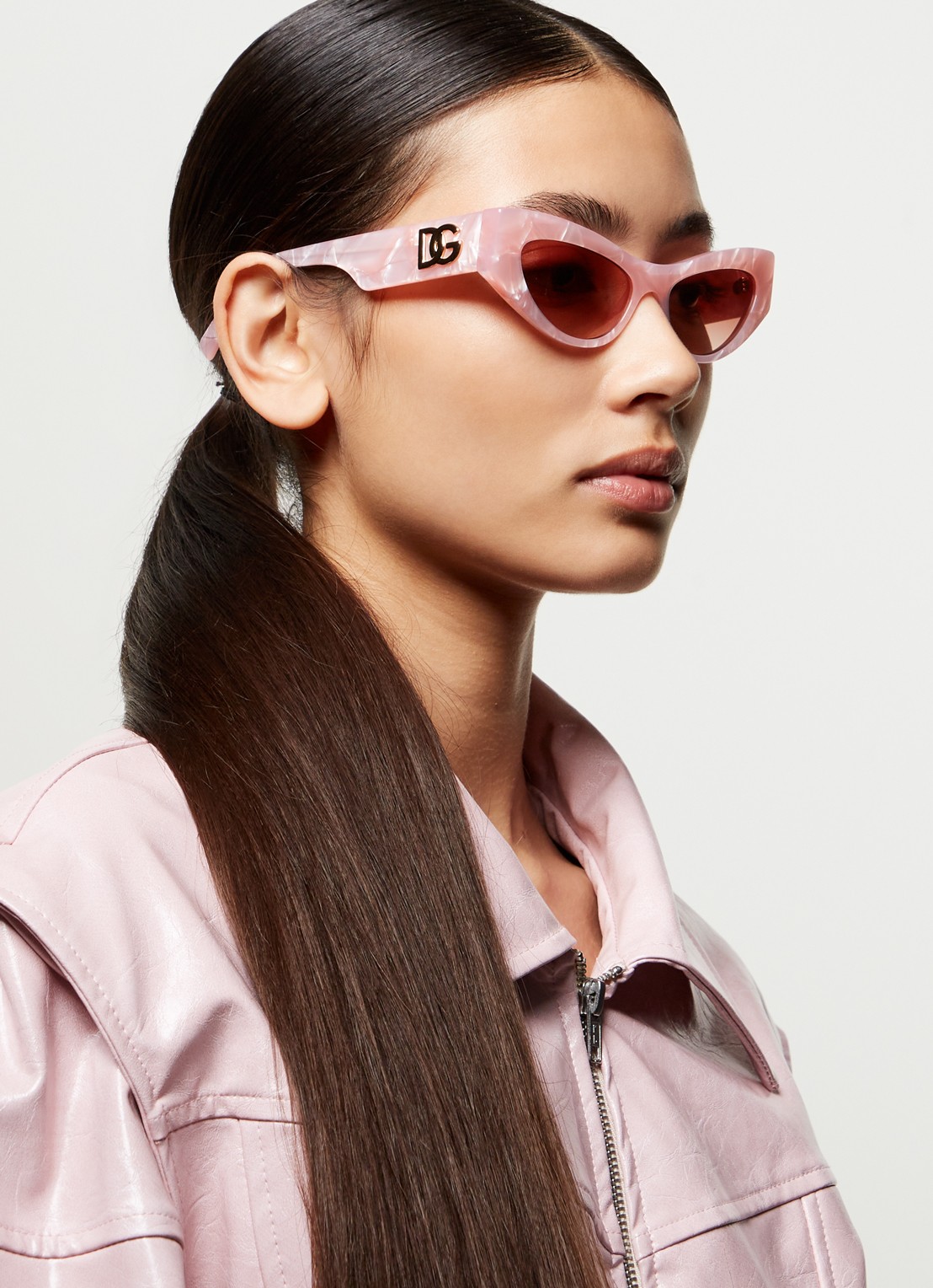 Dolce & Gabbana Cat Eye zonnebril DG4450 - voorkant 2 roze