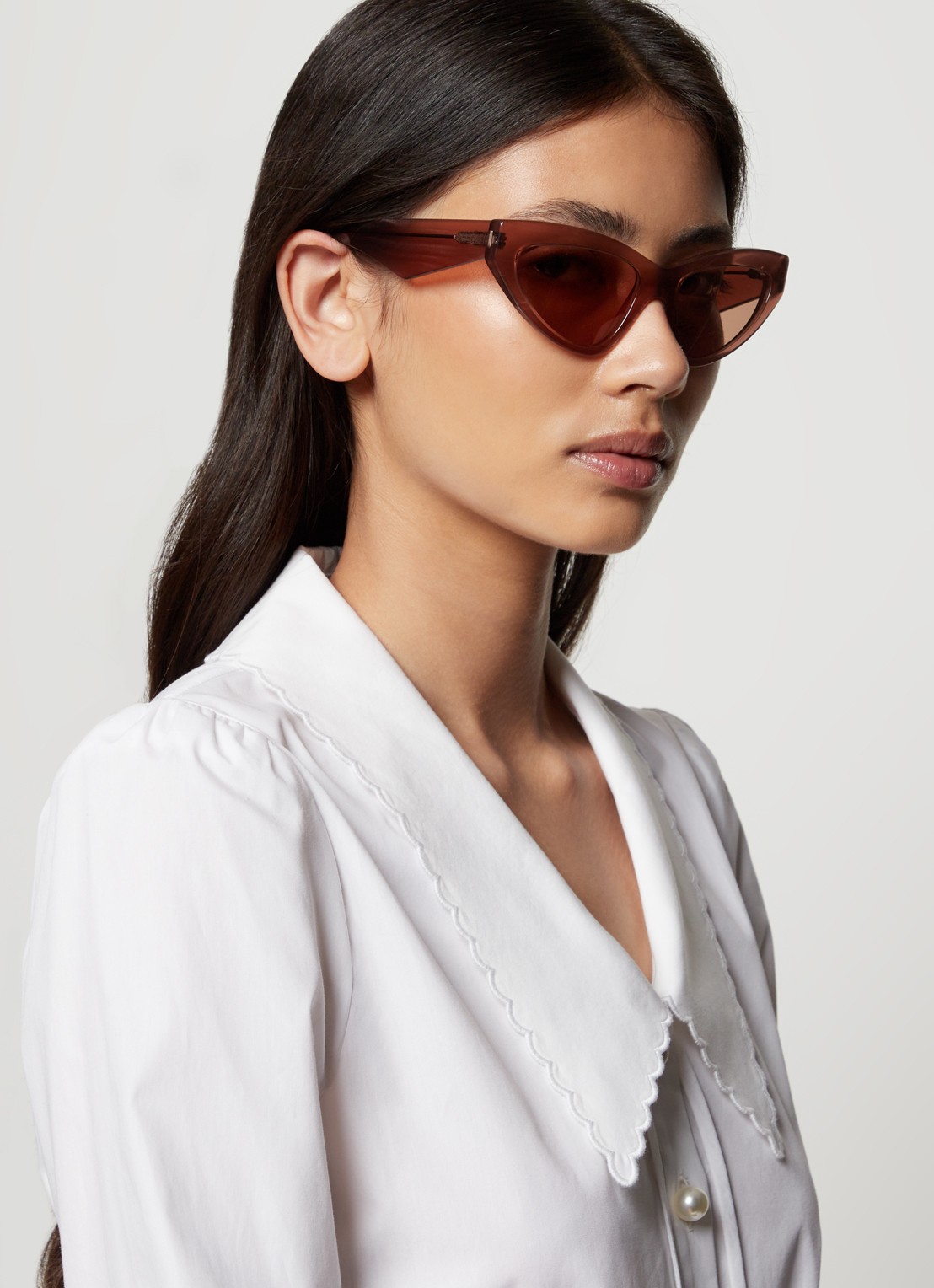 Dolce & Gabbana Crossed Zonnebril DG4439 - voorkant 2 roze