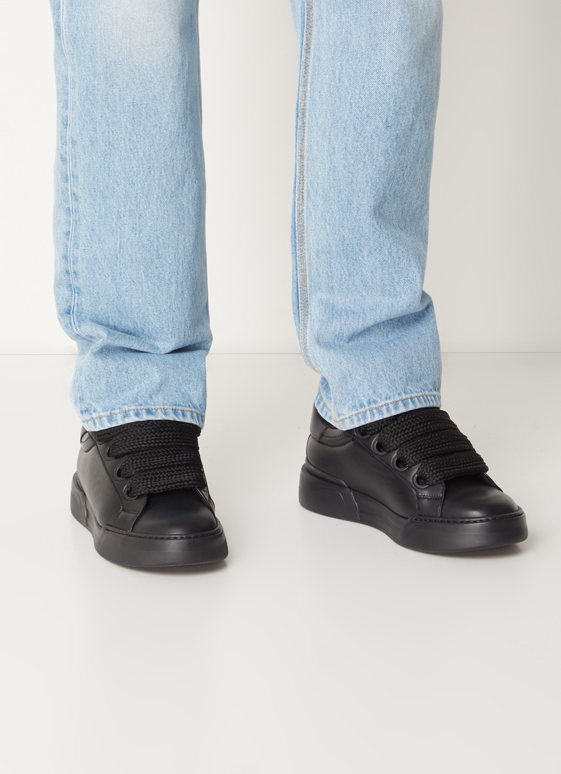 Dolce & Gabbana Mega Skate sneaker van lamsleer - voorkant 7 zwart