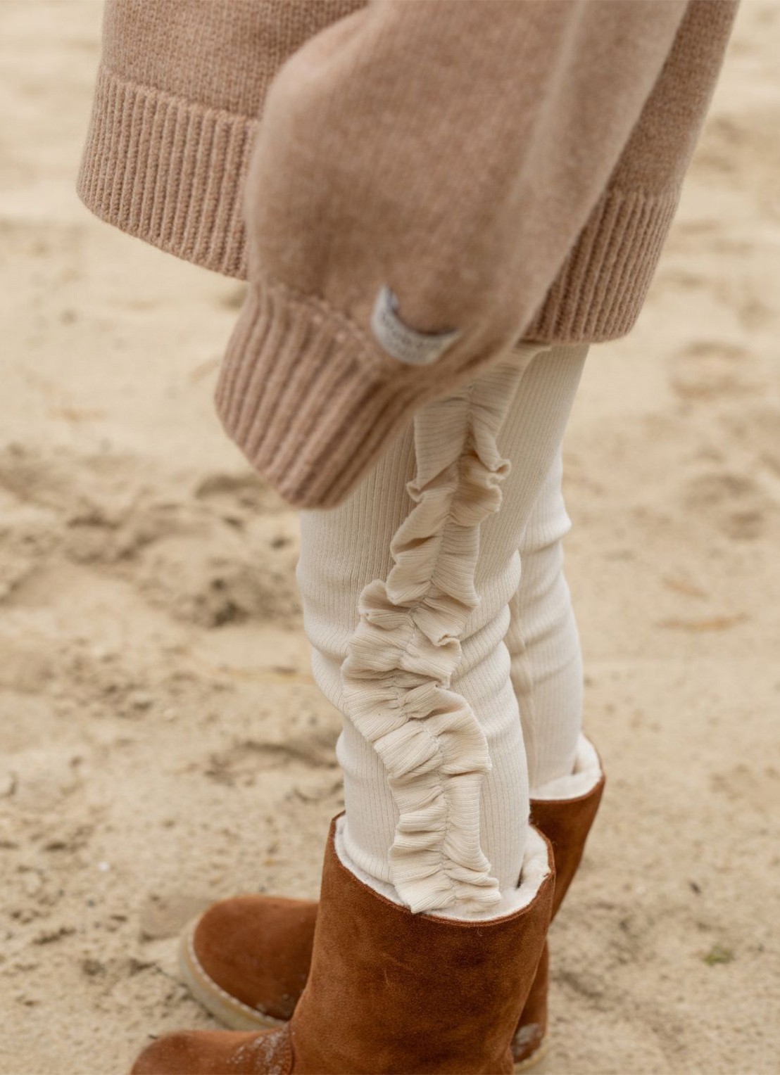 Donsje Amsterdam Audun legging met ruches - voorkant 2 creme