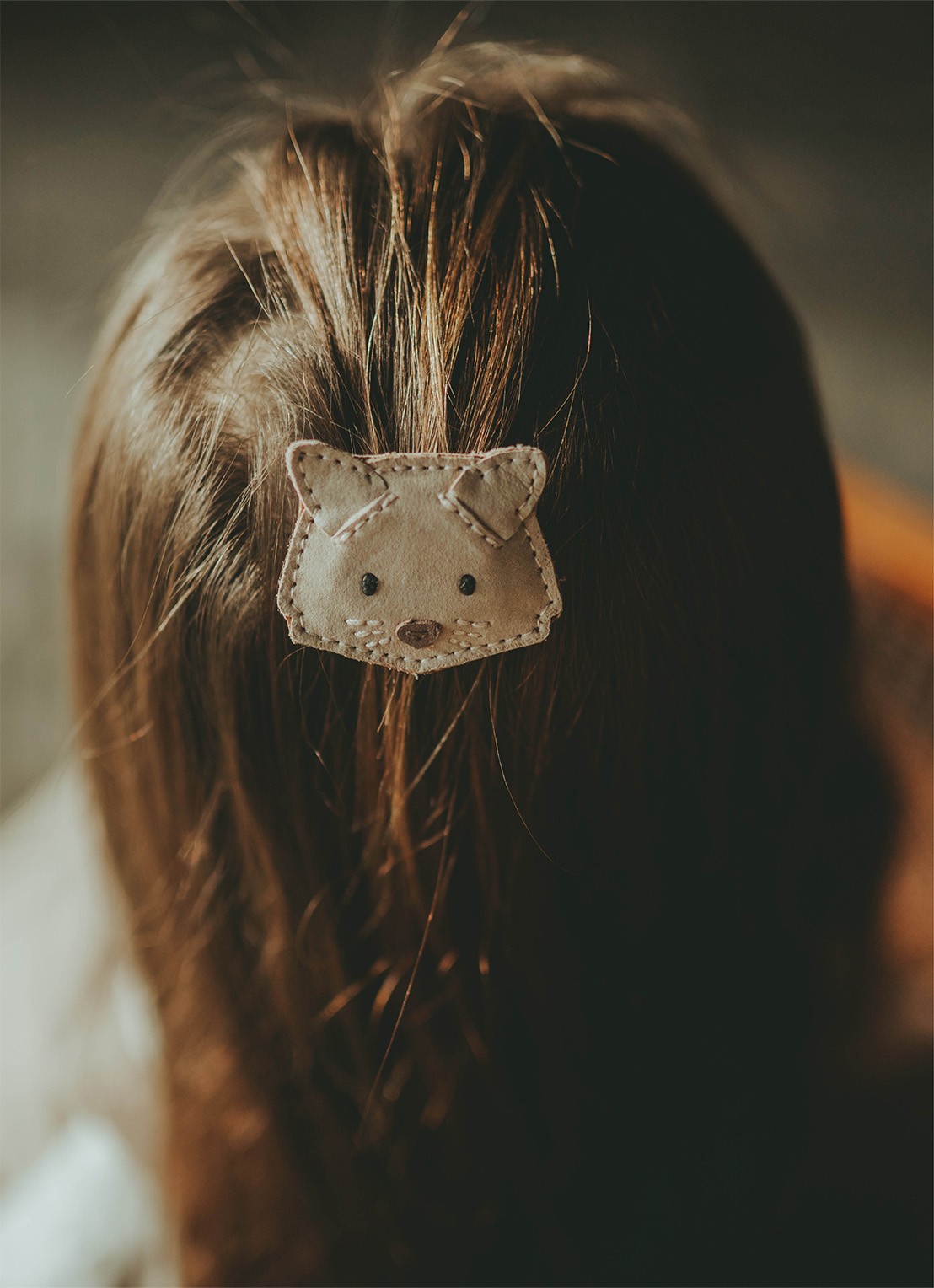Donsje Amsterdam Josy Classic Cat haarclip van leer - voorkant 2 ivoor